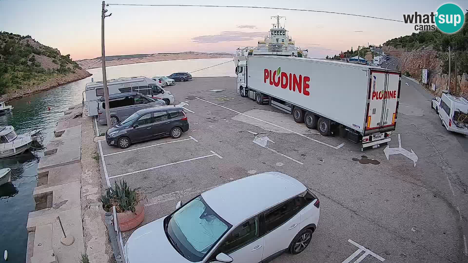 Webcam port de ferry de Prizna – vers l’île de Pag