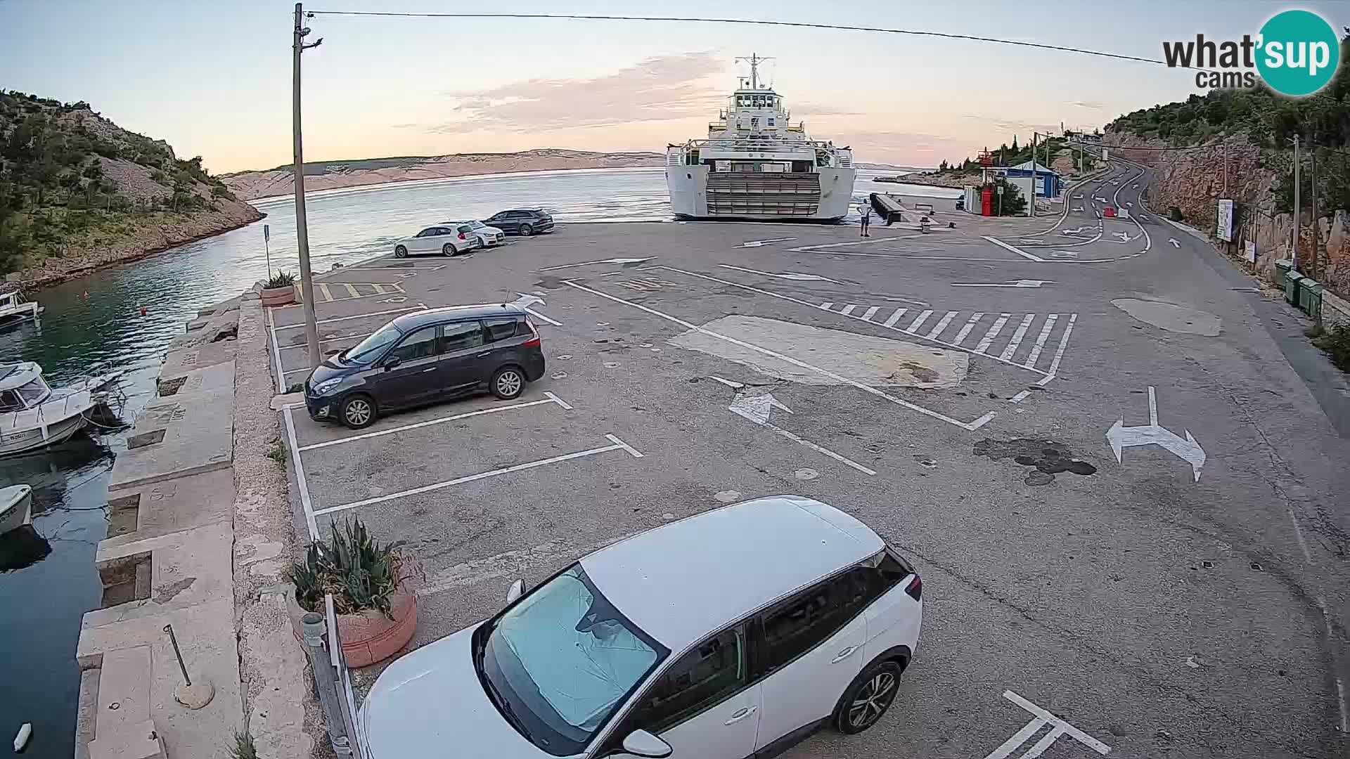 Webcam Prizna ferry port to Pag island
