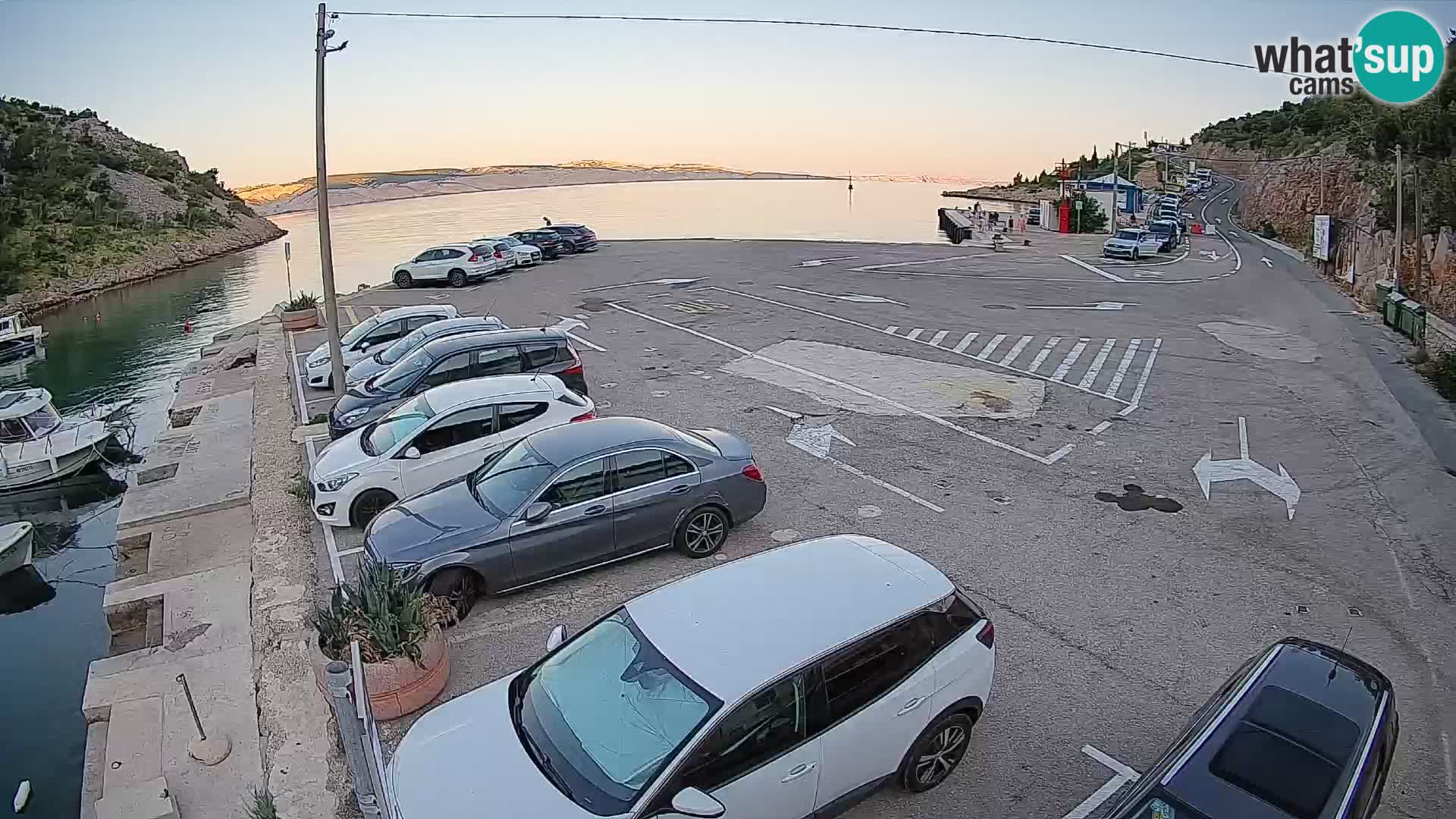 Webcam Prizna ferry port to Pag island