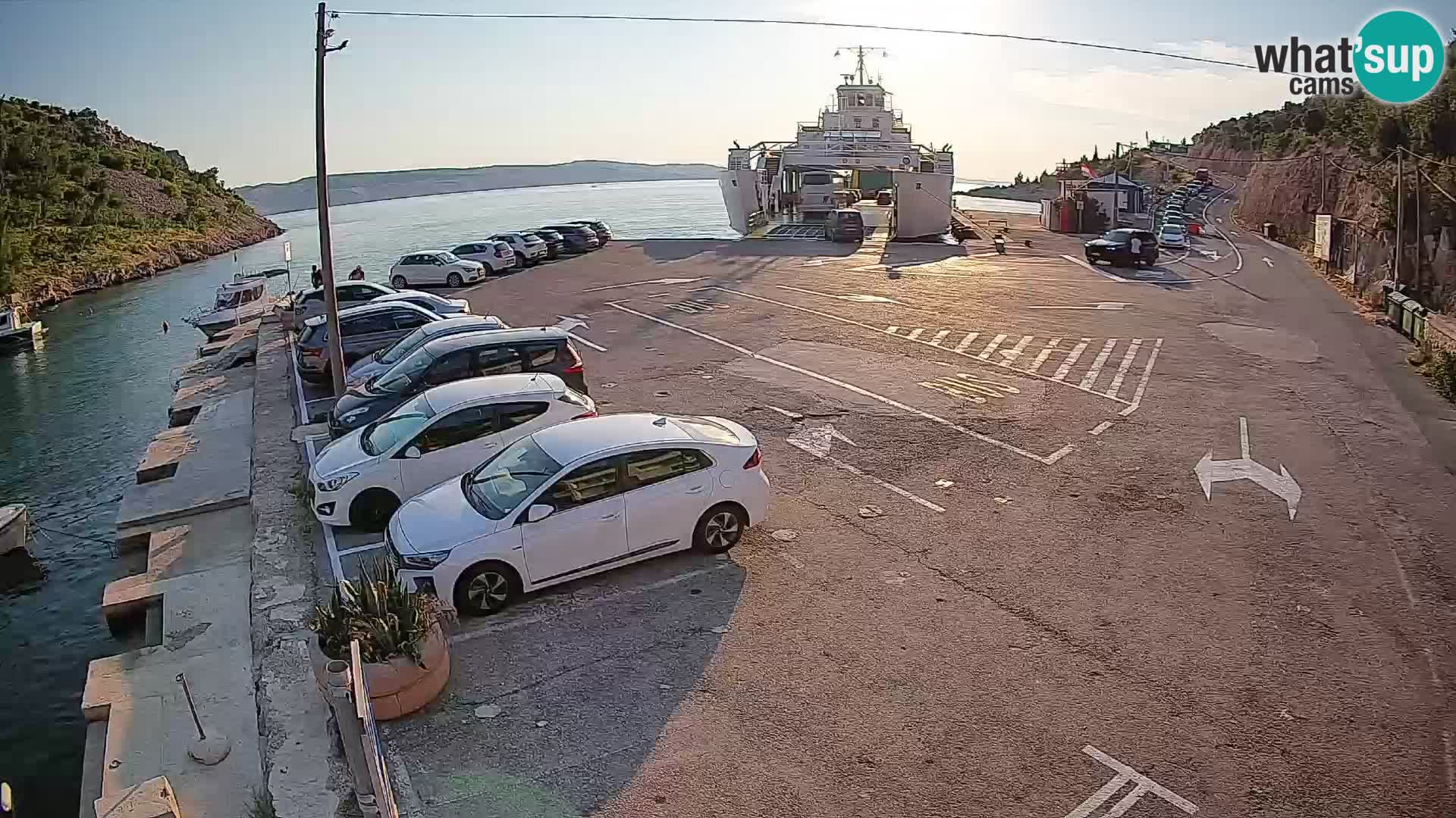 Webcam Prizna ferry port to Pag island