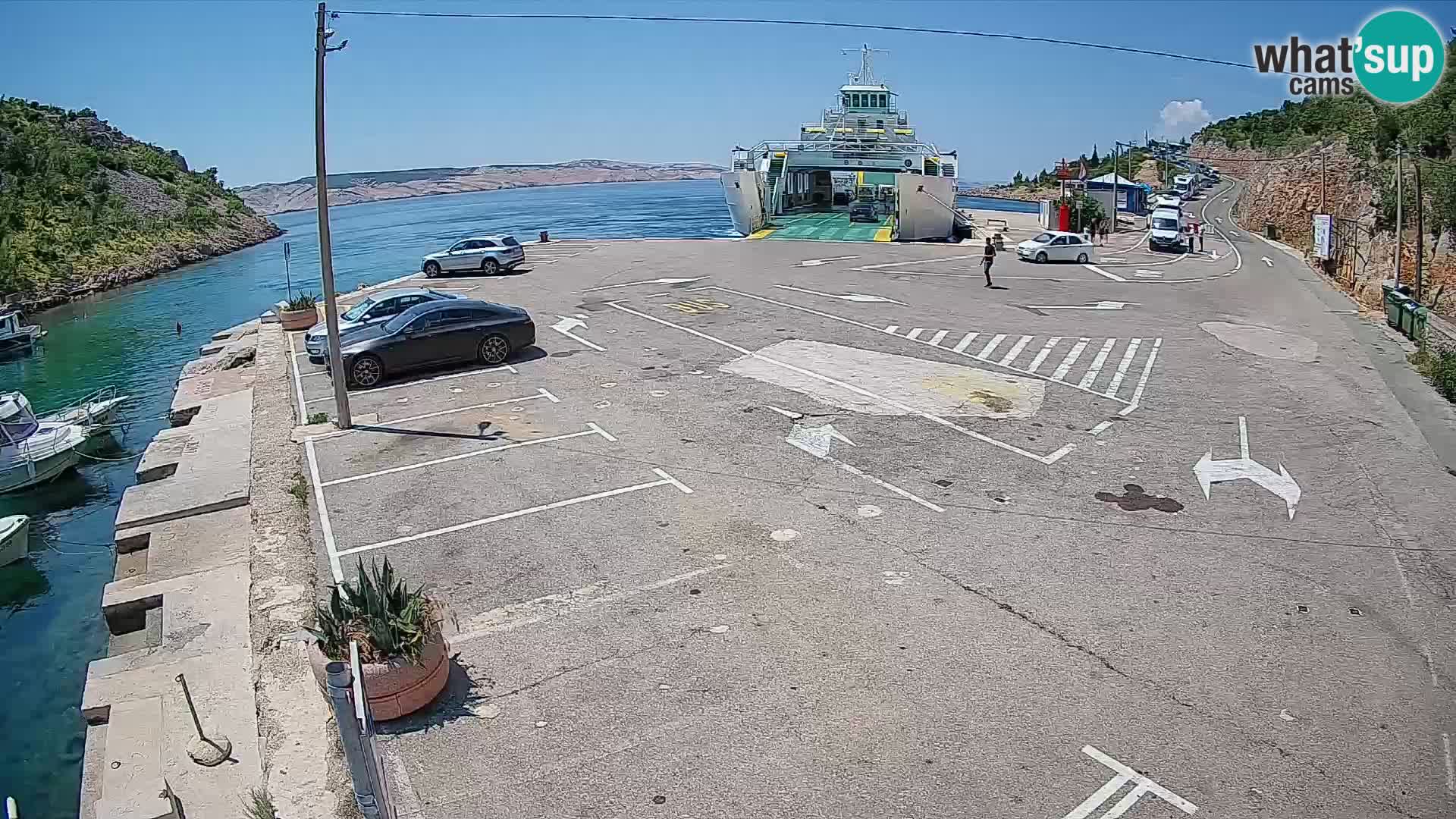 Webcam del puerto de ferris de Prizna – hacia la isla de Pag
