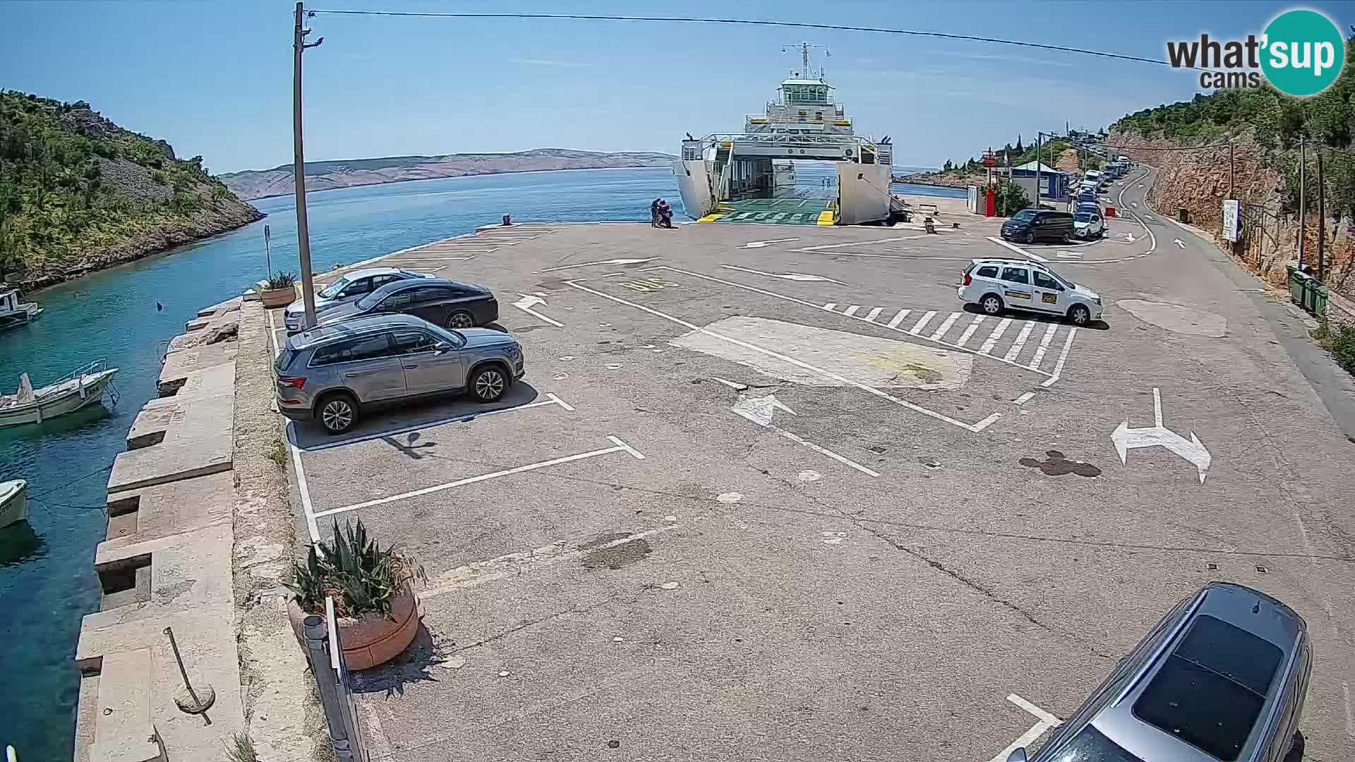 Webcam del puerto de ferris de Prizna – hacia la isla de Pag