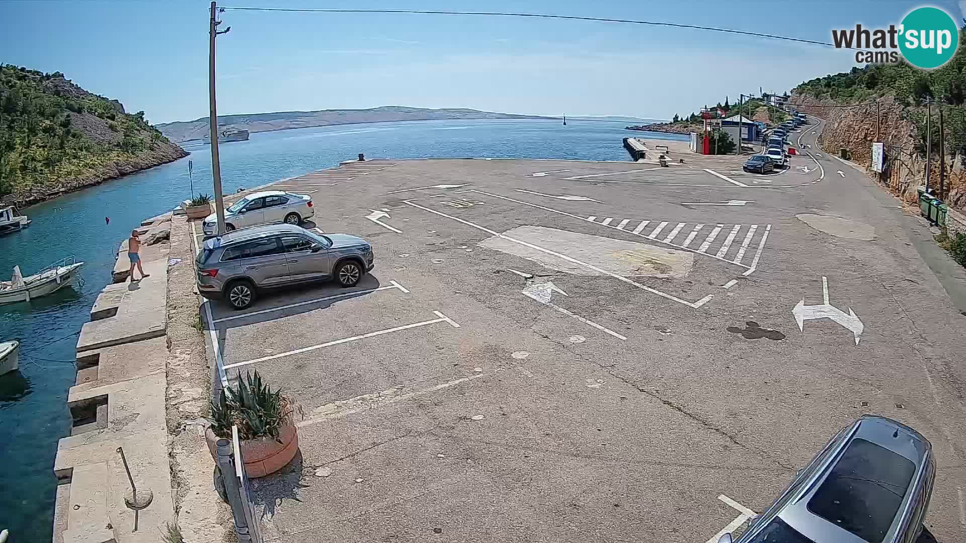 Webcam del puerto de ferris de Prizna – hacia la isla de Pag