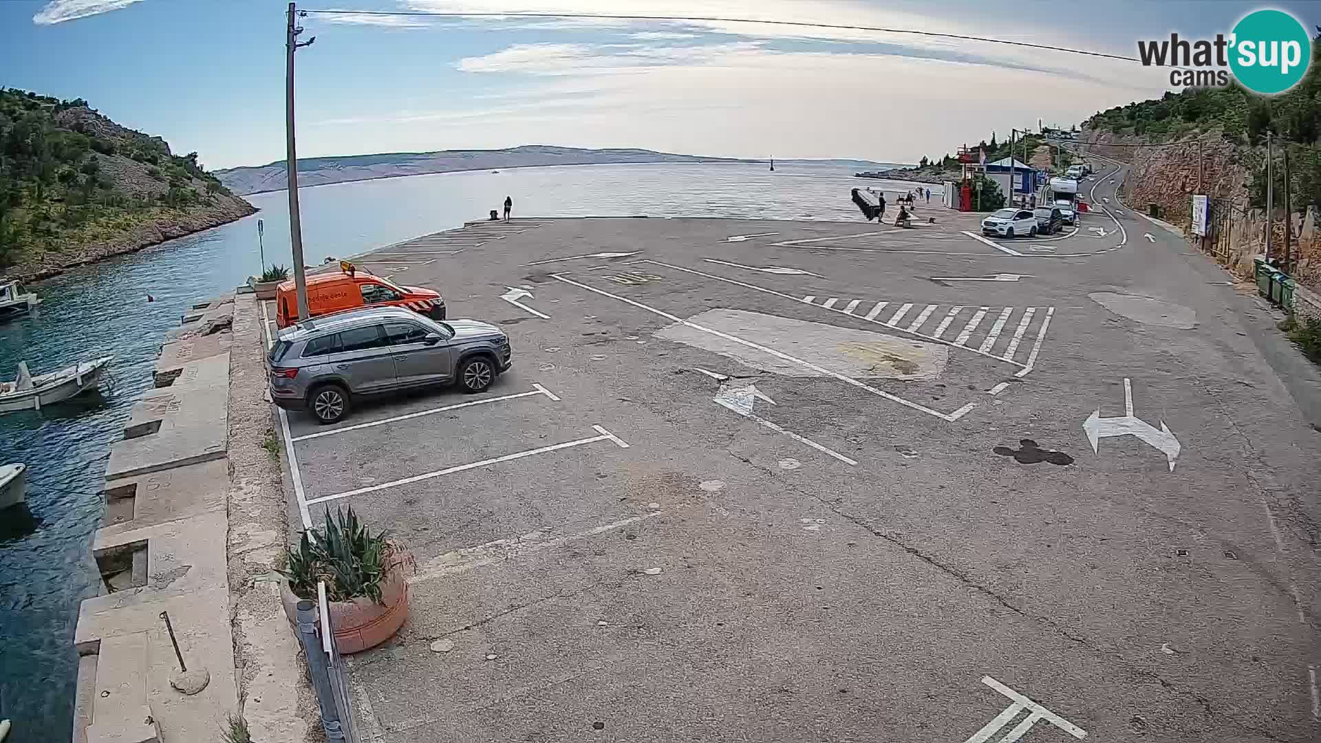 Webcam del puerto de ferris de Prizna – hacia la isla de Pag