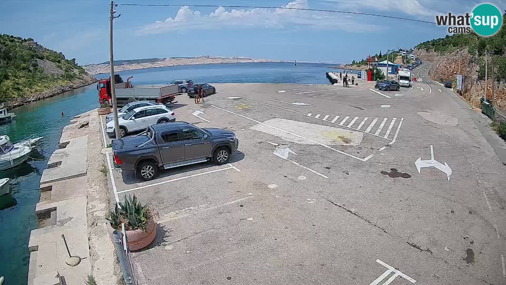 Webcam del puerto de ferris de Prizna – hacia la isla de Pag
