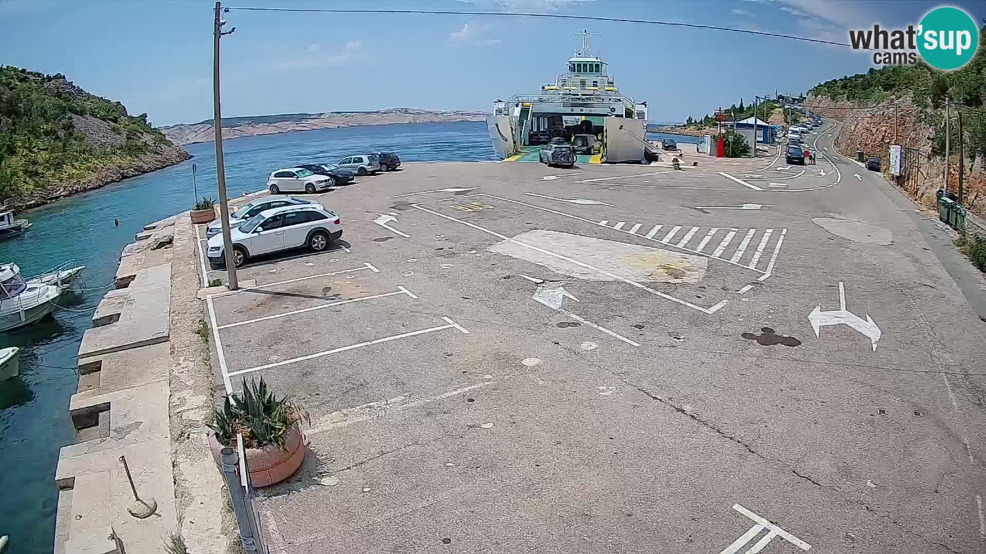 Webcam del puerto de ferris de Prizna – hacia la isla de Pag