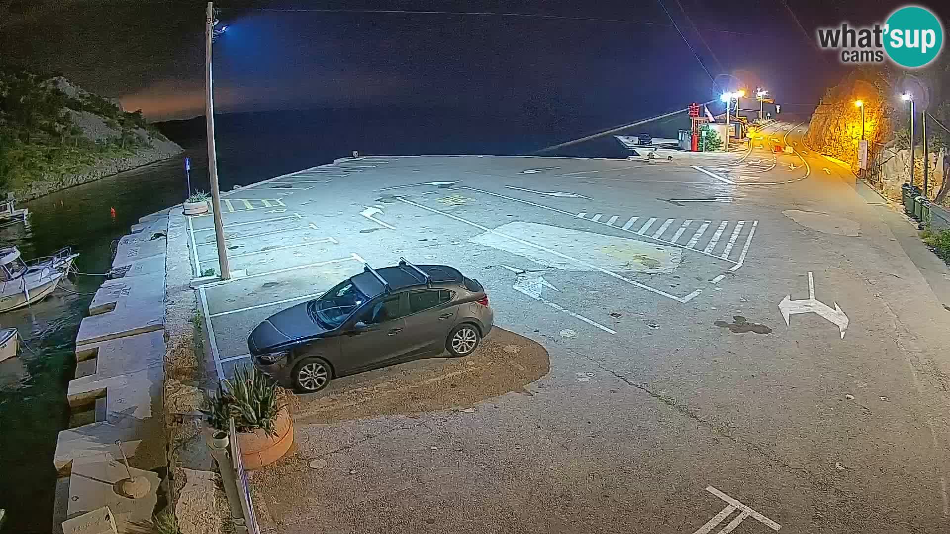 Webcam del puerto de ferris de Prizna – hacia la isla de Pag