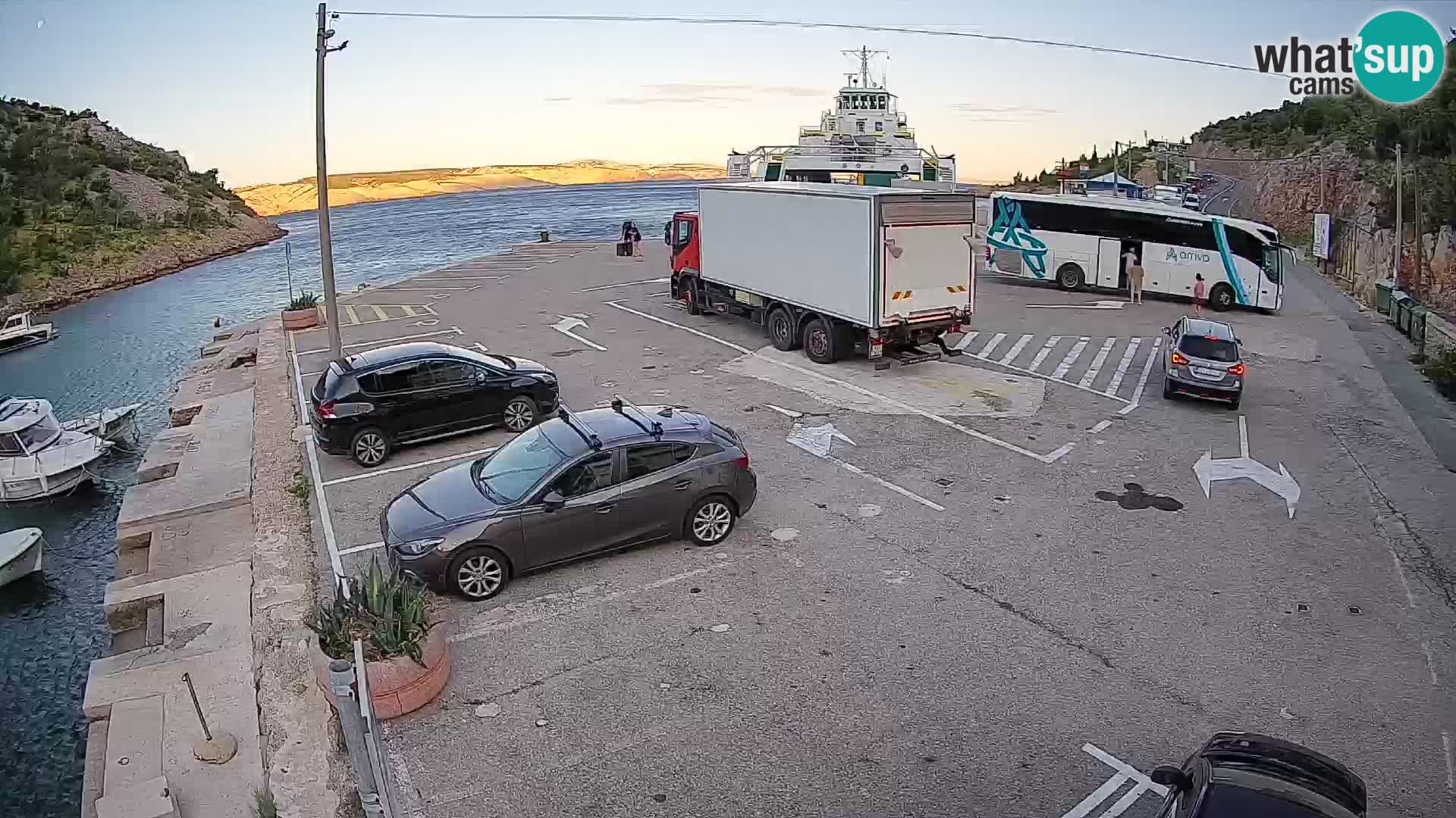 Webcam Prizna ferry port to Pag island