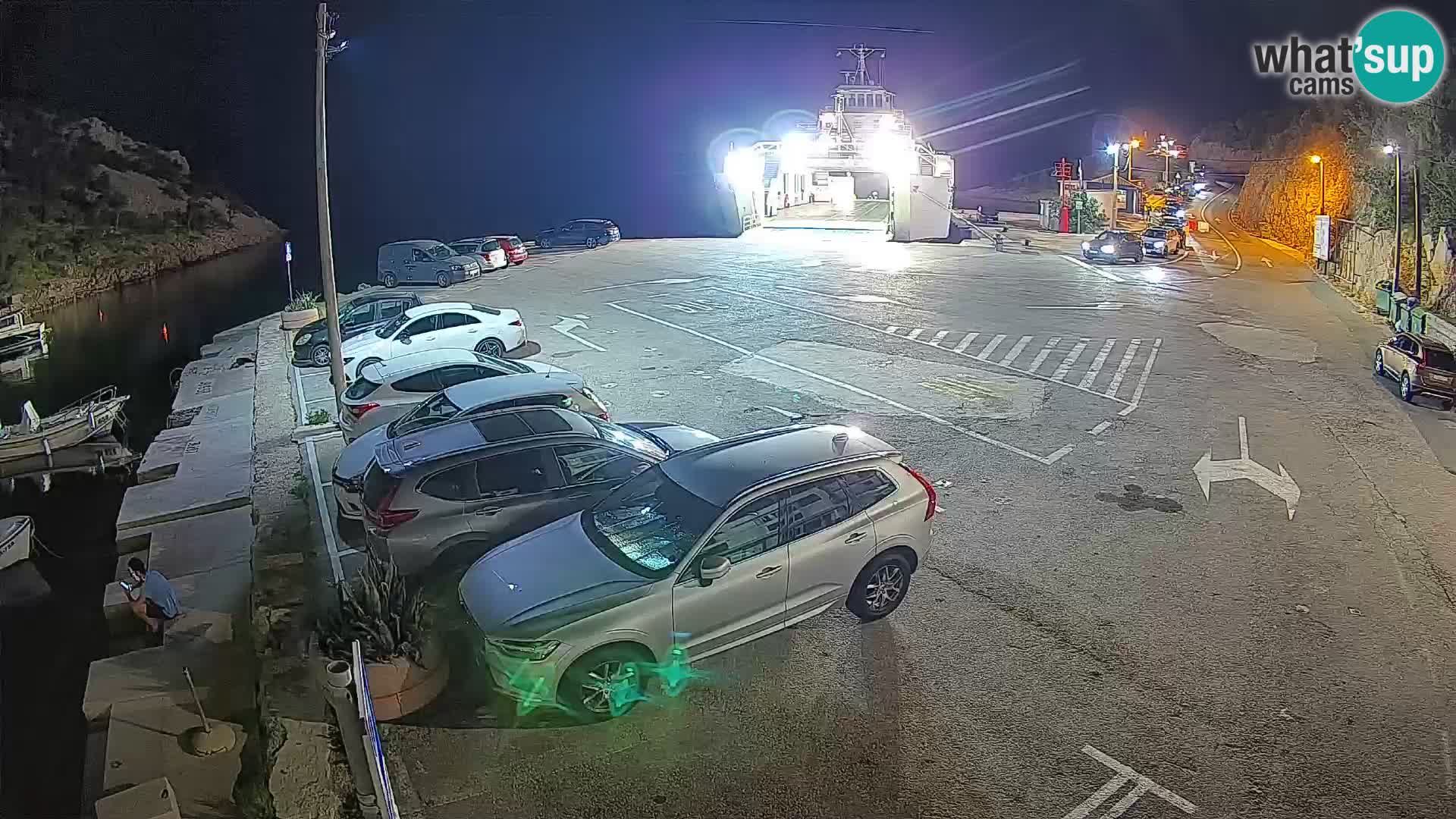 Webcam del puerto de ferris de Prizna – hacia la isla de Pag