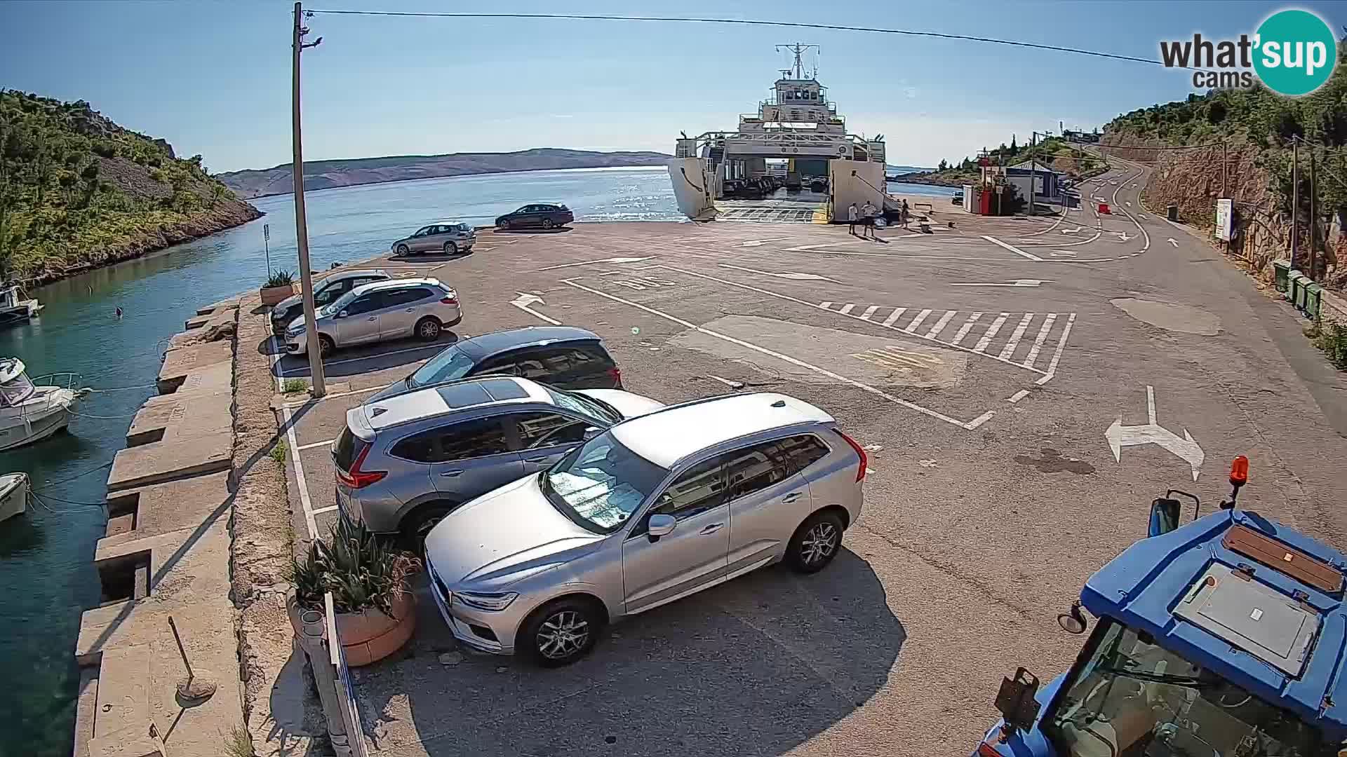 Web kamera trajektna luka Prizna – prema otoku Pag