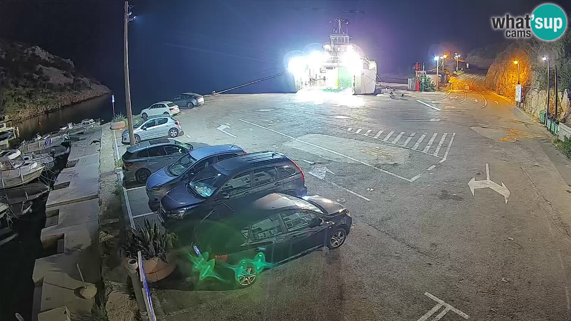 Webcam del puerto de ferris de Prizna – hacia la isla de Pag