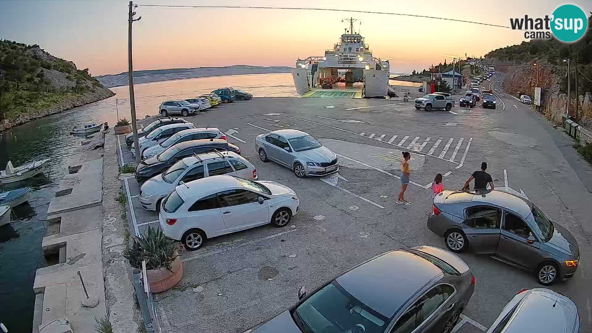 Webcam Prizna ferry port to Pag island