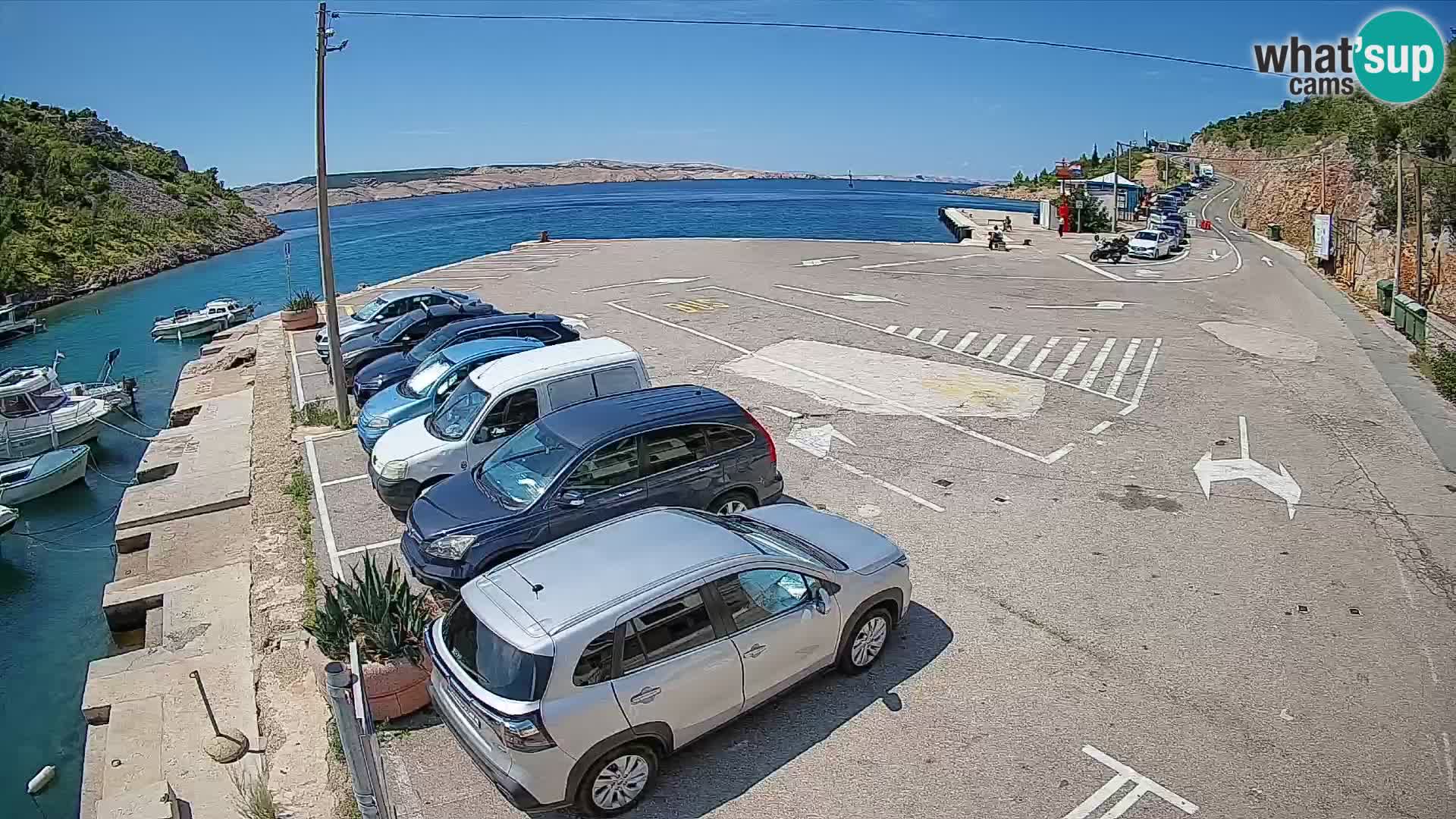 Webcam del puerto de ferris de Prizna – hacia la isla de Pag
