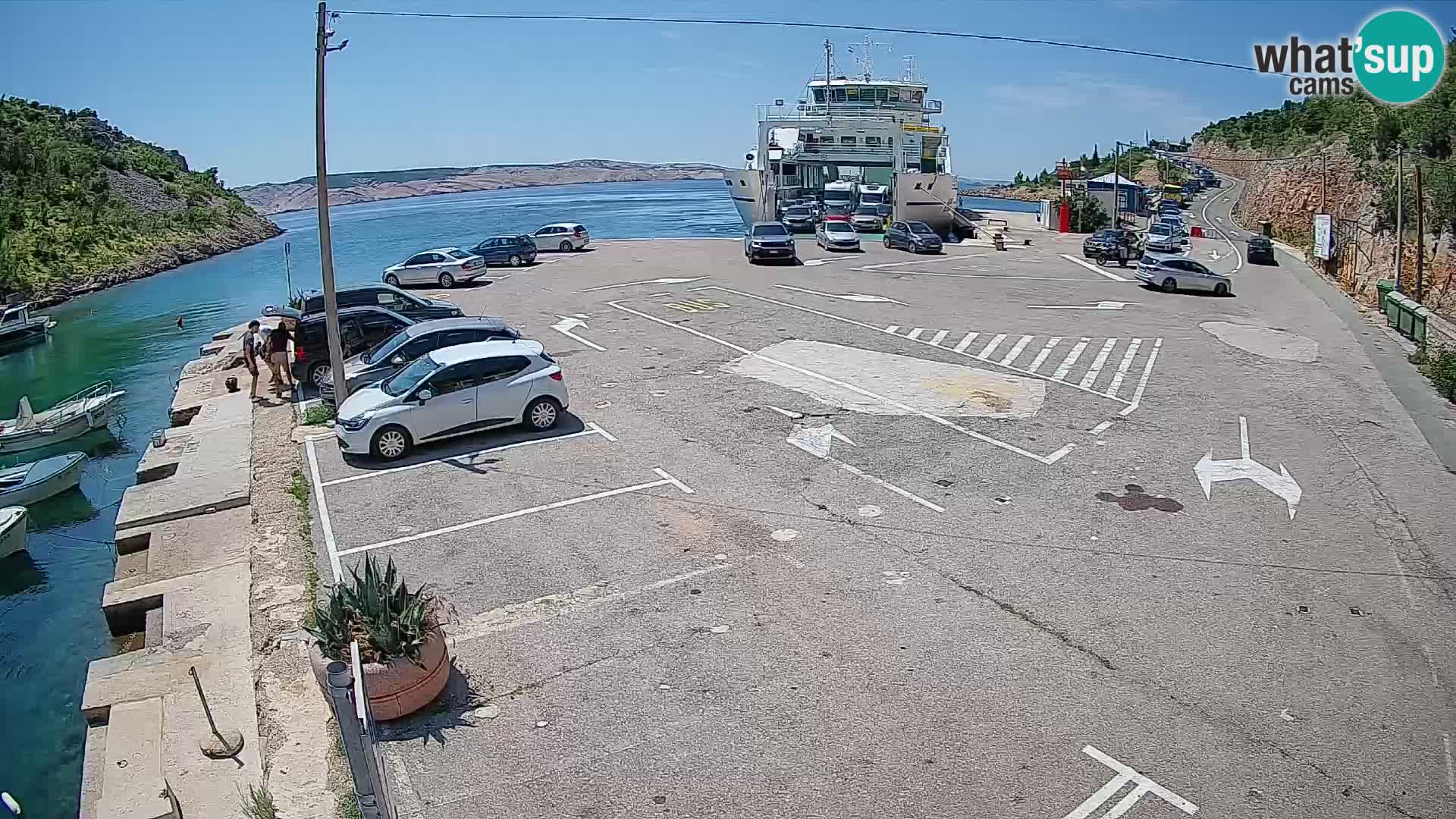 Webcam del puerto de ferris de Prizna – hacia la isla de Pag