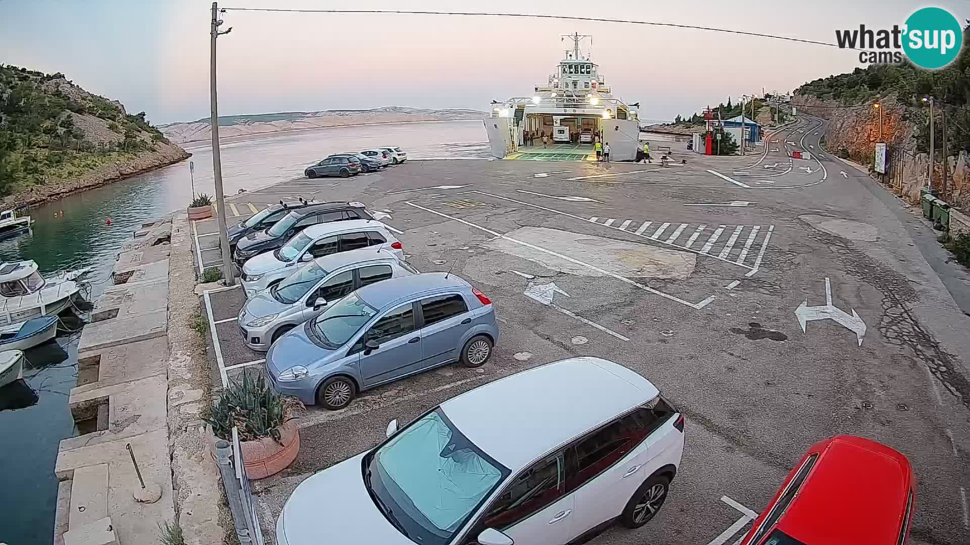 Webcam port de ferry de Prizna – vers l’île de Pag