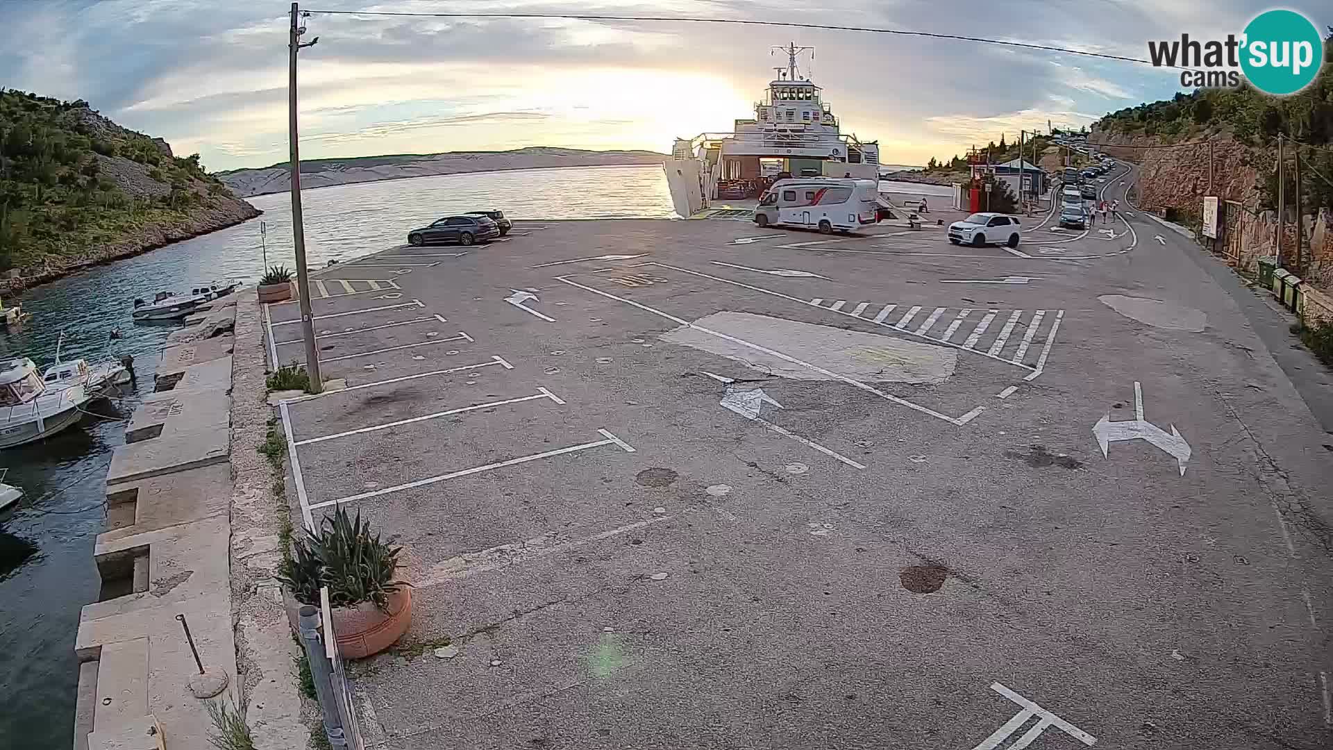 Webcam Prizna ferry port to Pag island