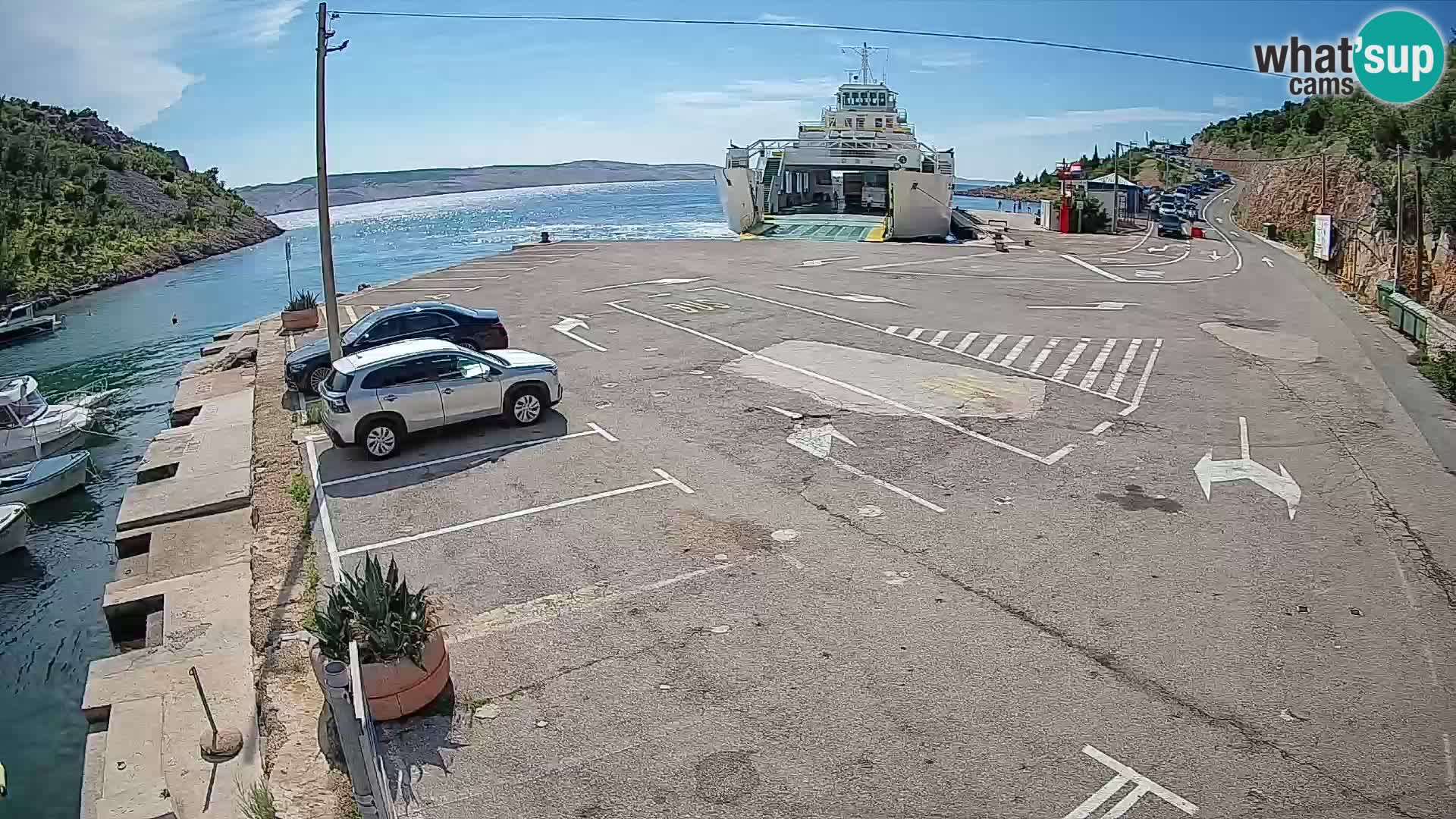 Webcam del puerto de ferris de Prizna – hacia la isla de Pag