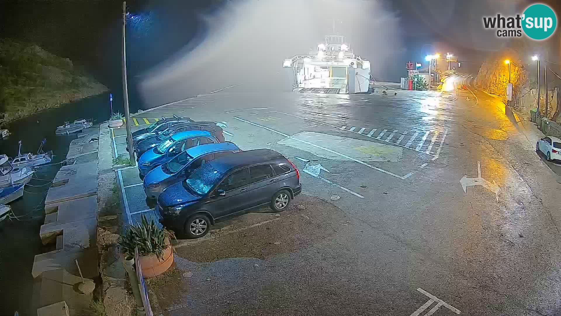 Webcam del puerto de ferris de Prizna – hacia la isla de Pag