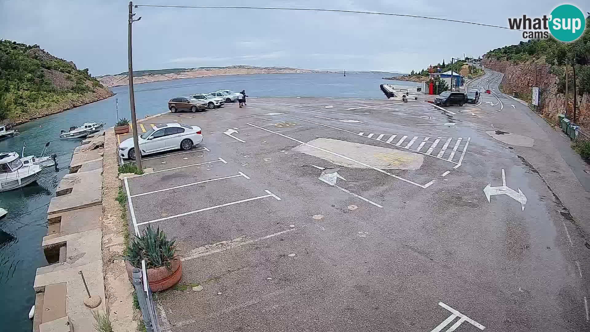Webcam del puerto de ferris de Prizna – hacia la isla de Pag