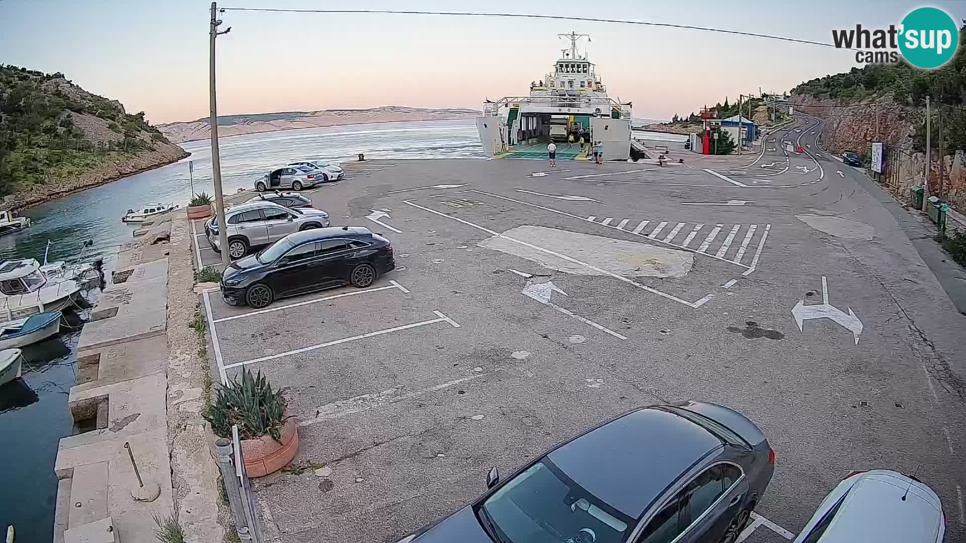 Webcam Prizna ferry port to Pag island