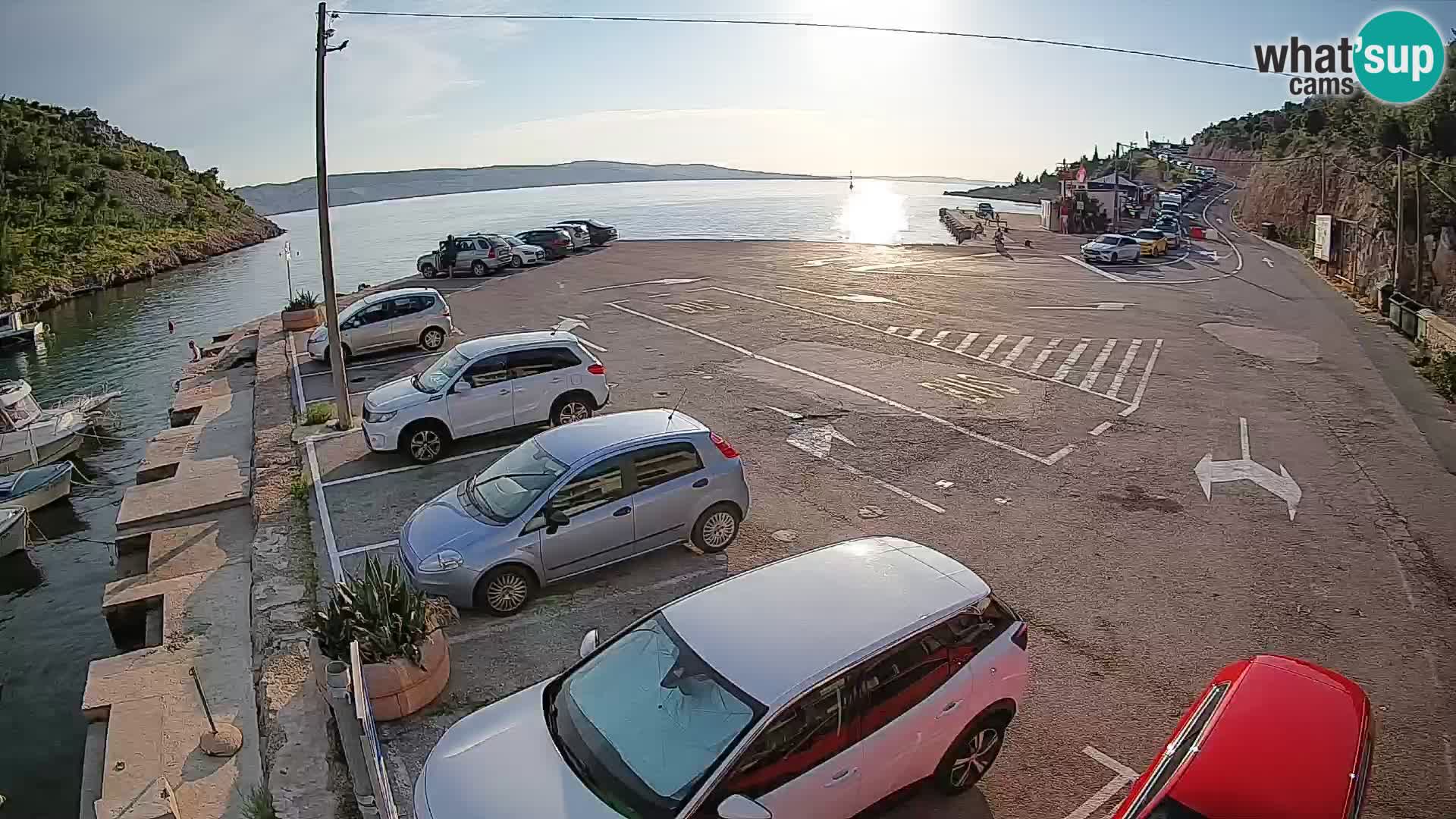 Web kamera trajektna luka Prizna – prema otoku Pag