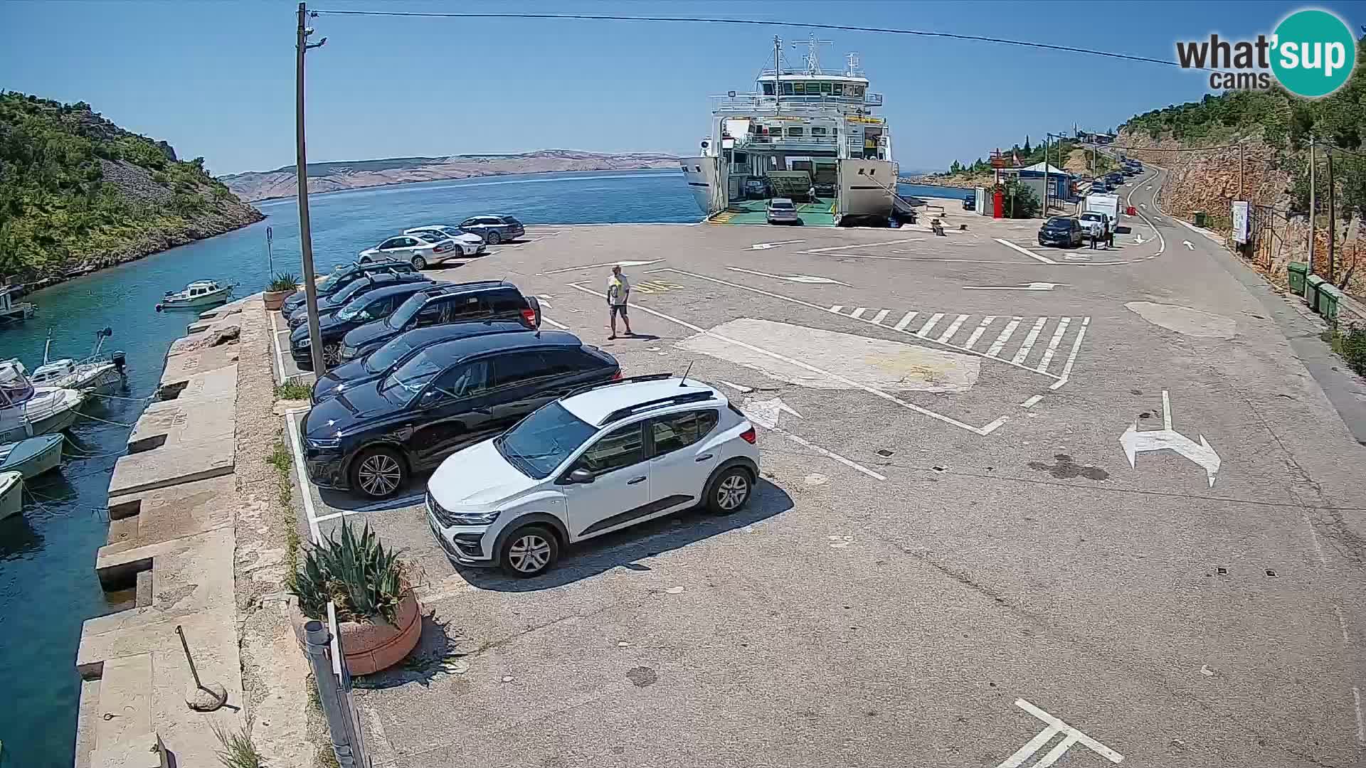 Webcam del puerto de ferris de Prizna – hacia la isla de Pag