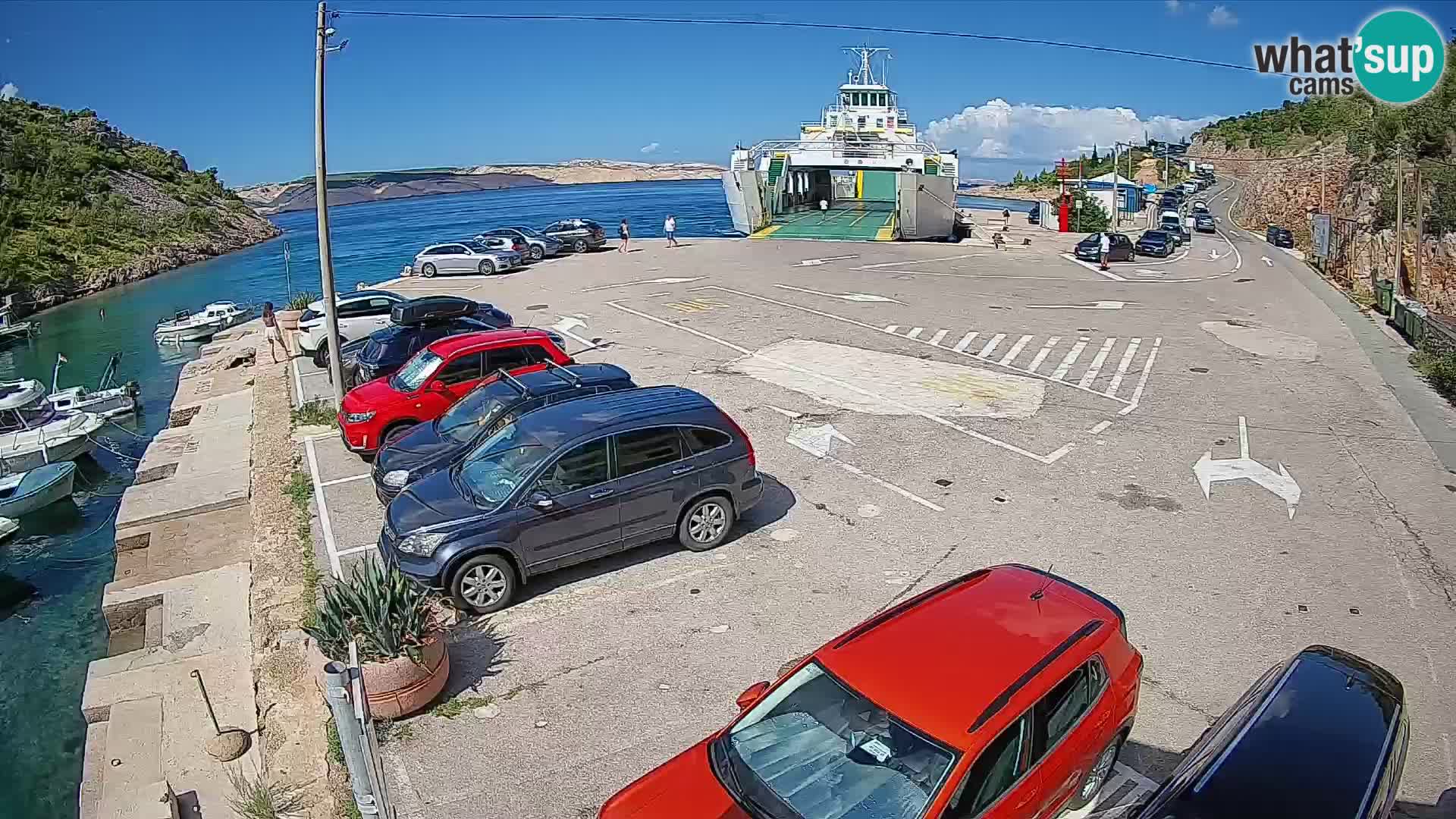 Webcam del puerto de ferris de Prizna – hacia la isla de Pag
