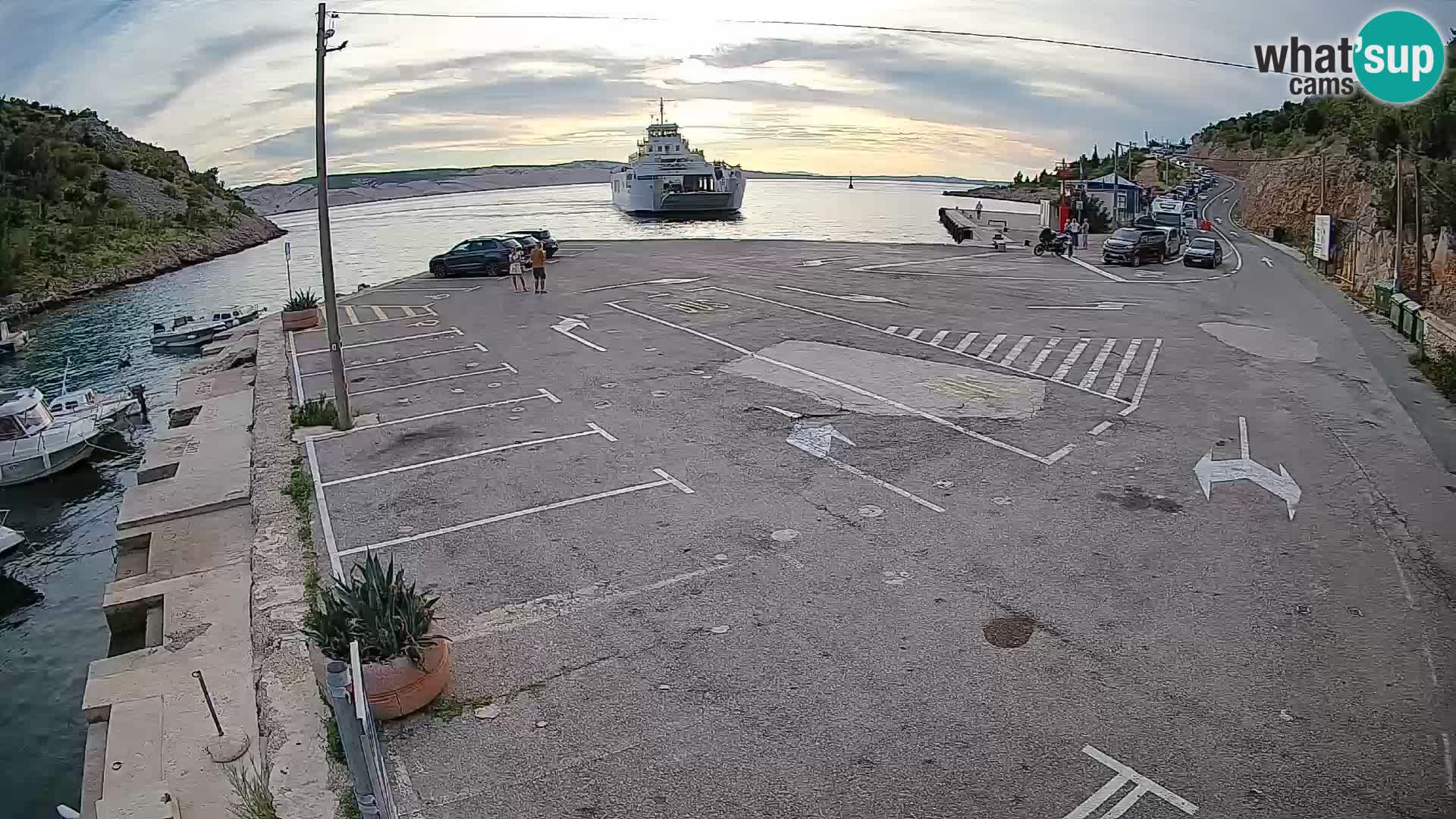 Webcam port de ferry de Prizna – vers l’île de Pag