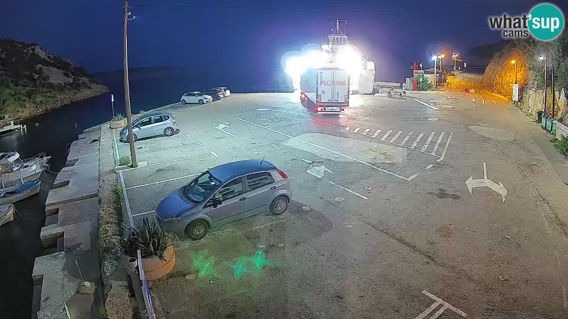 Webcam del puerto de ferris de Prizna – hacia la isla de Pag