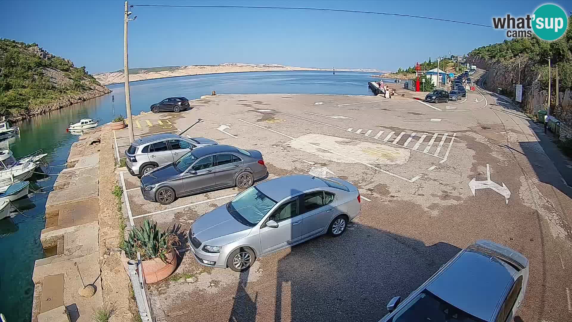 Webcam del puerto de ferris de Prizna – hacia la isla de Pag