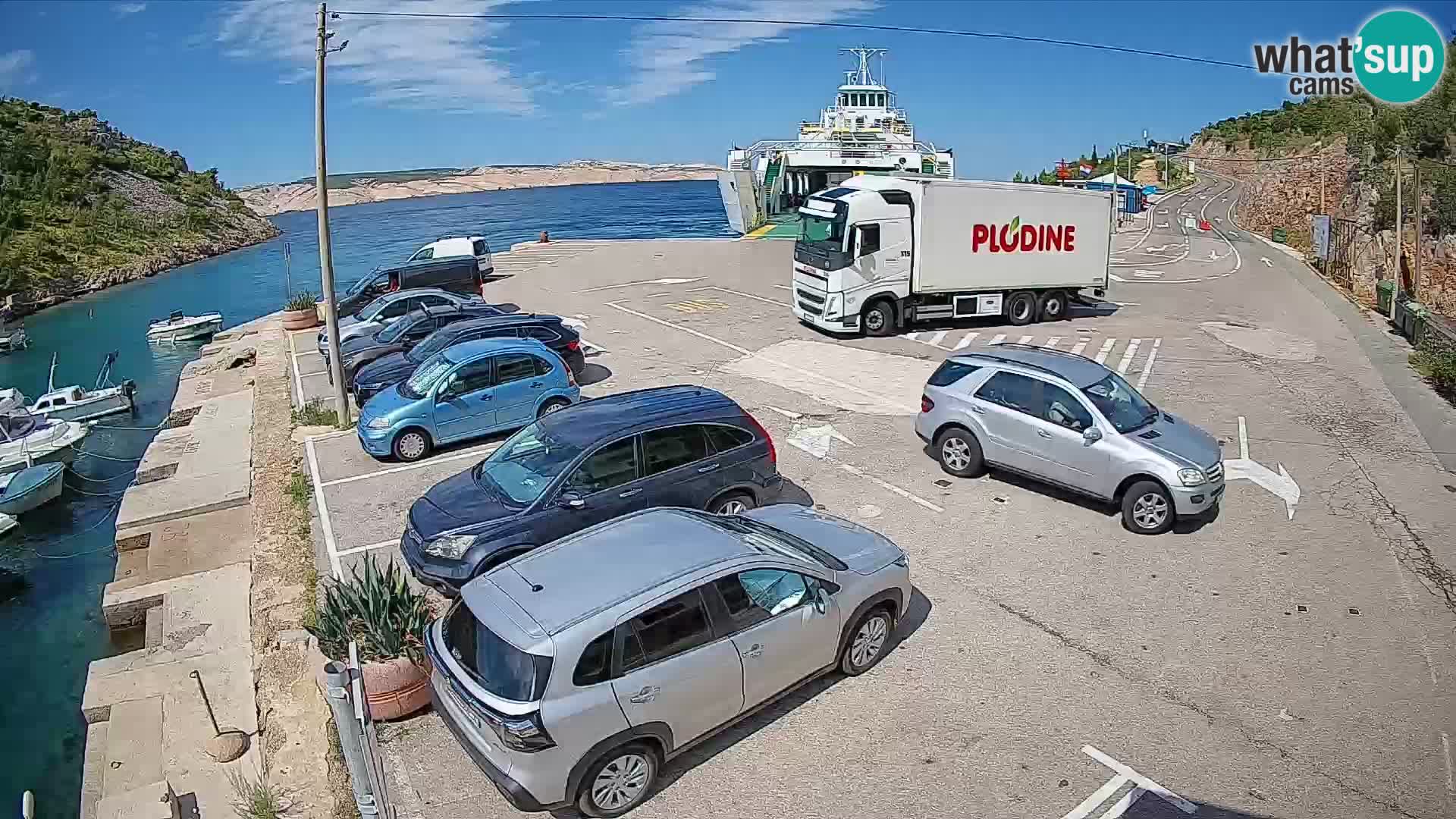 Webcam del puerto de ferris de Prizna – hacia la isla de Pag