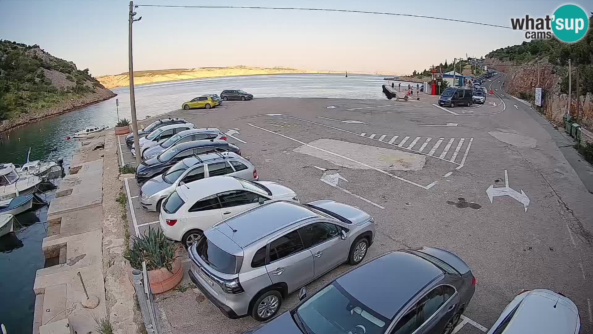 Webcam port de ferry de Prizna – vers l’île de Pag