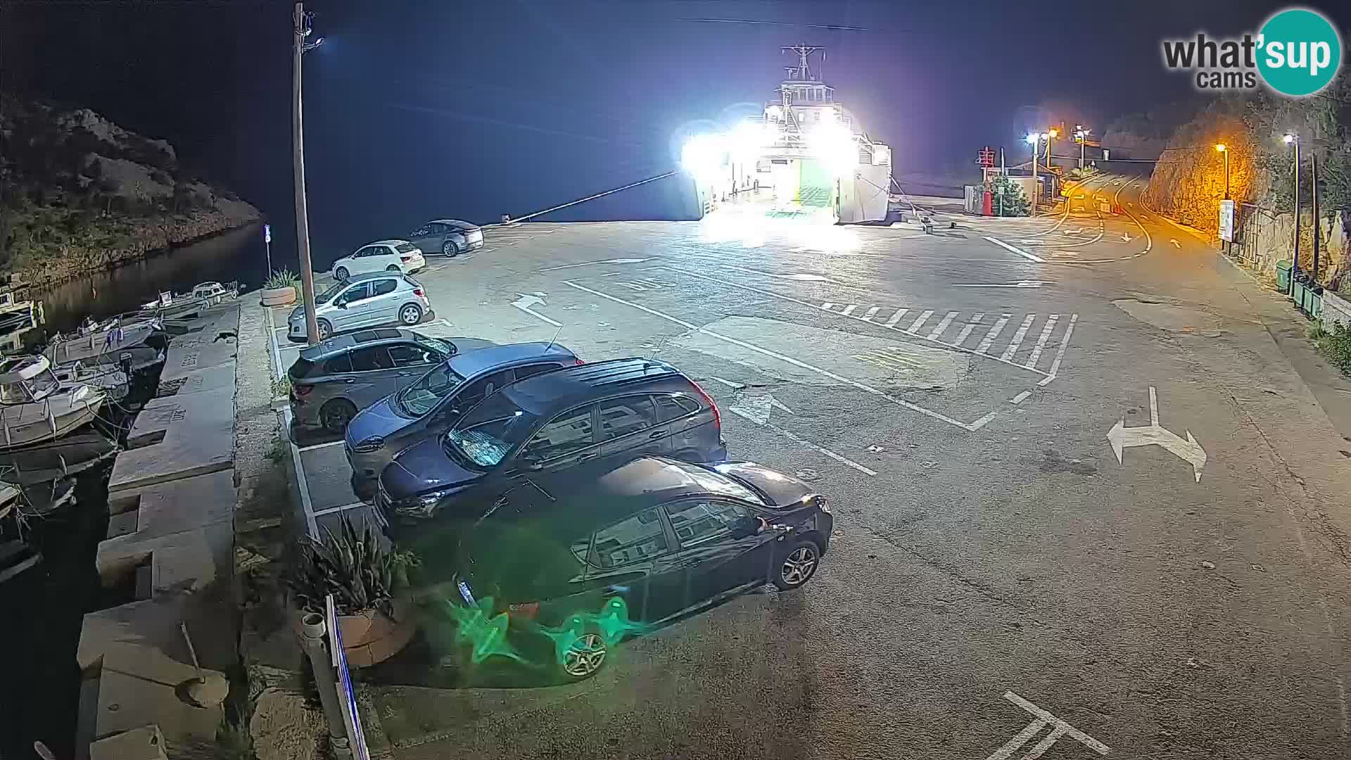 Web kamera trajektna luka Prizna – prema otoku Pag