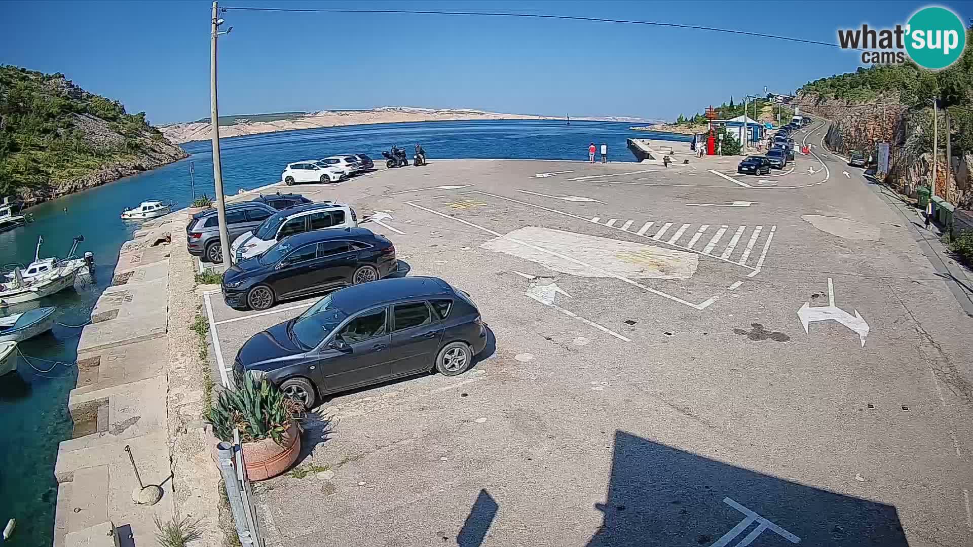 Webcam del puerto de ferris de Prizna – hacia la isla de Pag