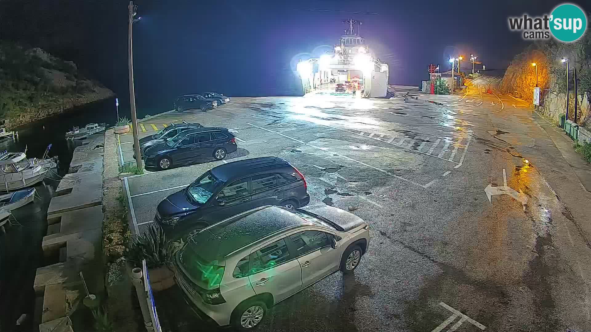 Webcam del puerto de ferris de Prizna – hacia la isla de Pag