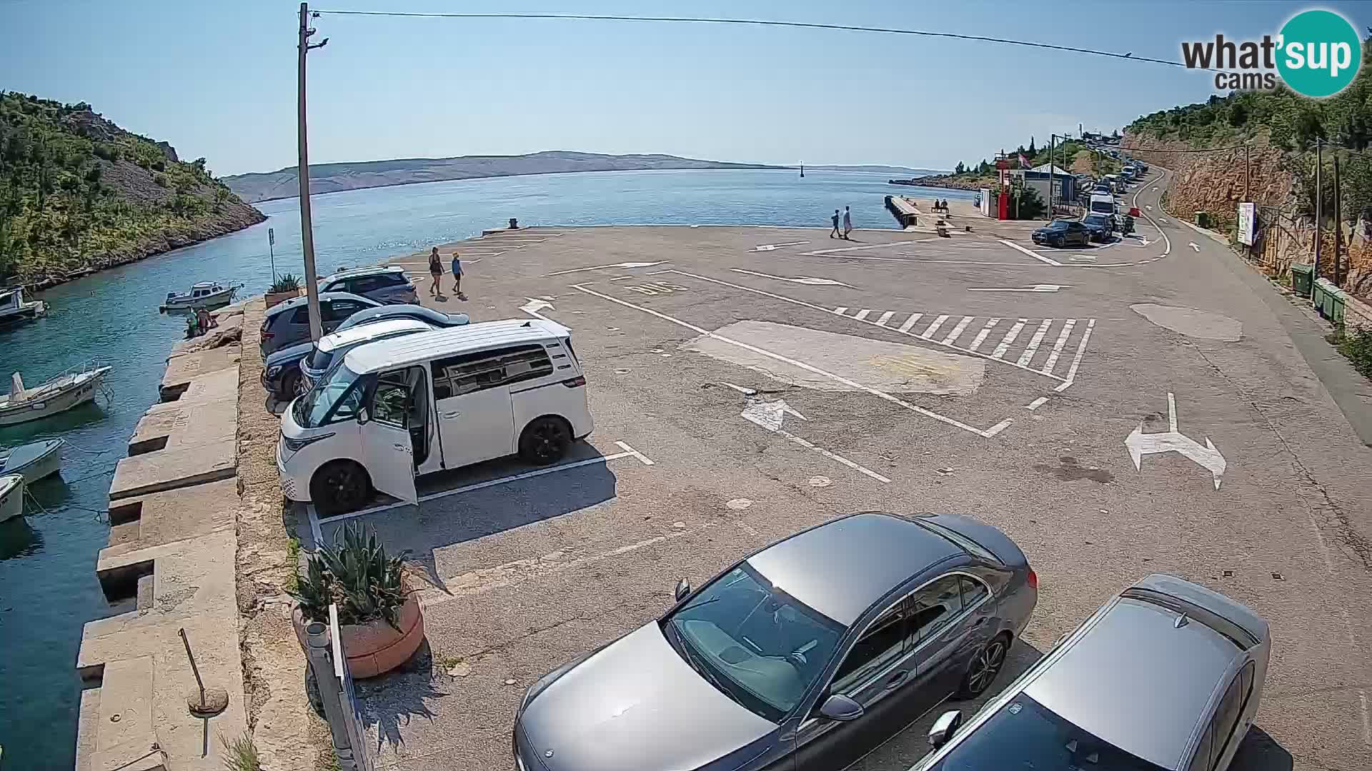 Webcam del puerto de ferris de Prizna – hacia la isla de Pag