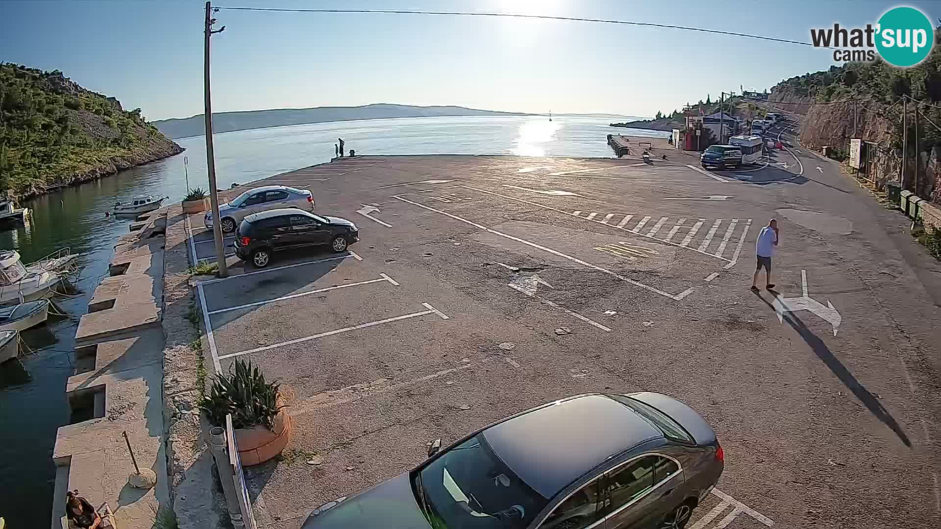 Webcam port de ferry de Prizna – vers l’île de Pag