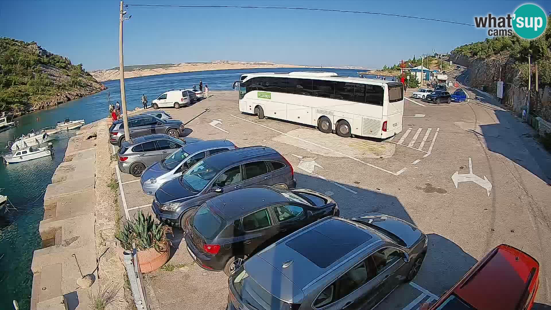 Webcam del puerto de ferris de Prizna – hacia la isla de Pag