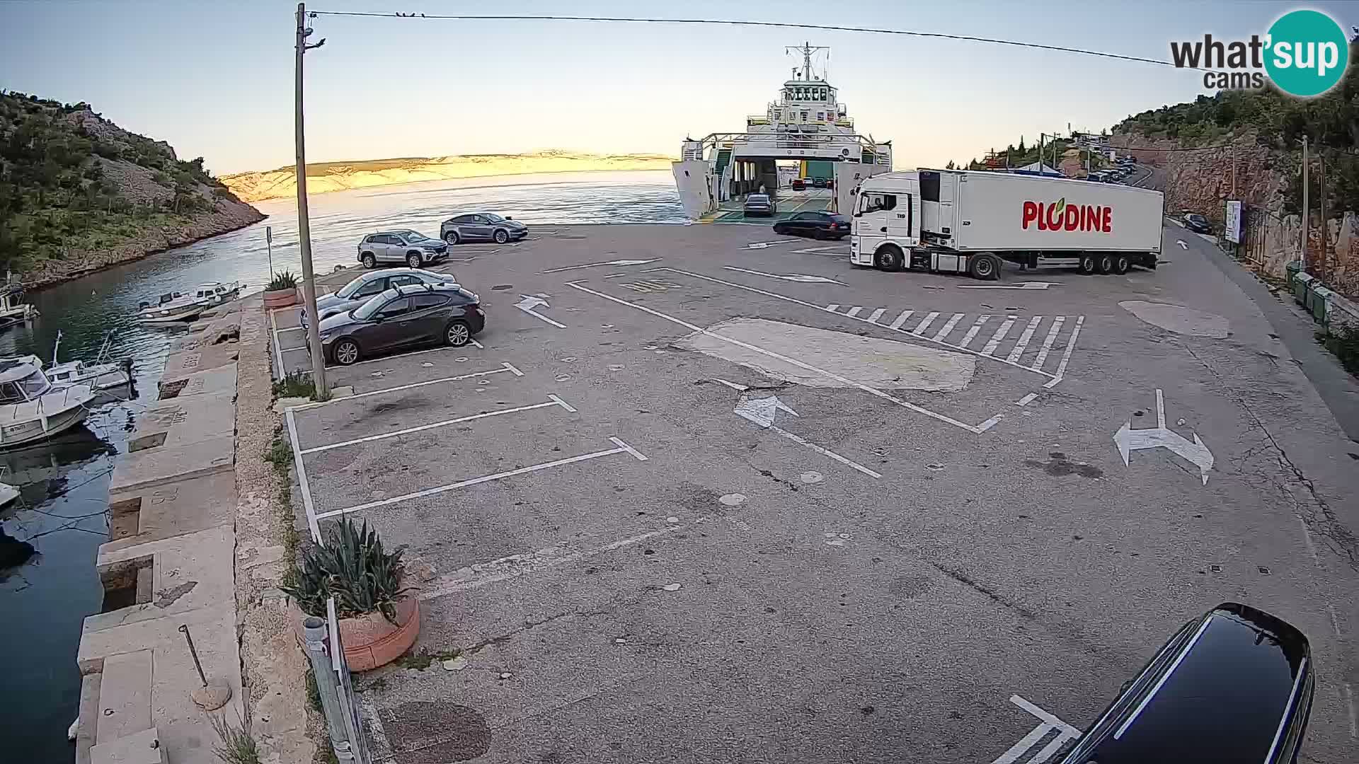 Webcam Prizna ferry port to Pag island