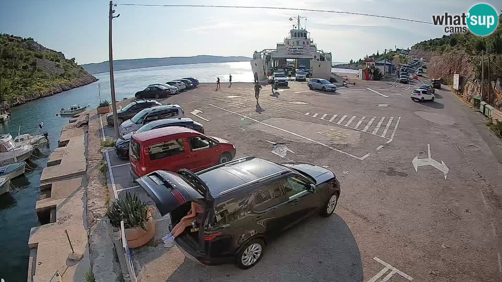 Webcam port de ferry de Prizna – vers l’île de Pag