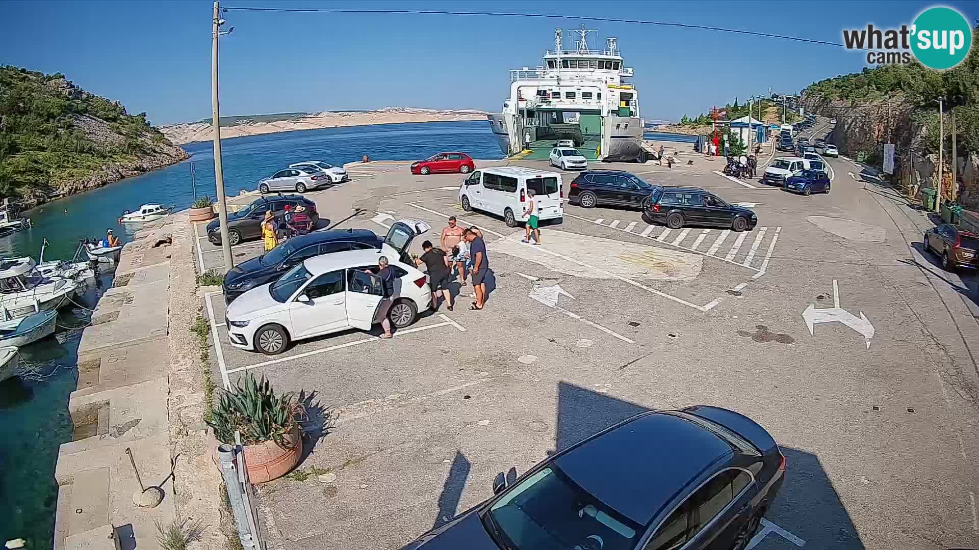 Webcam Prizna ferry port to Pag island
