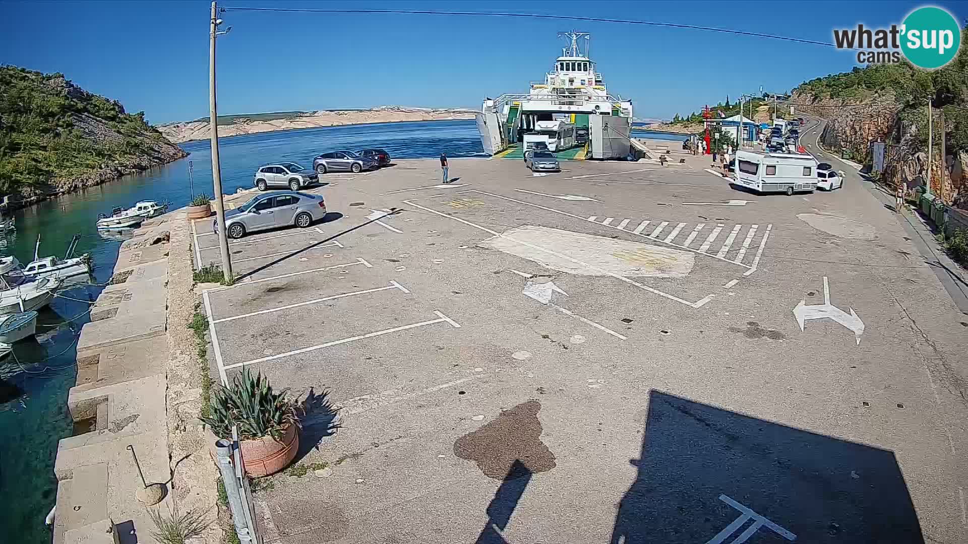 Webcam Prizna ferry port to Pag island