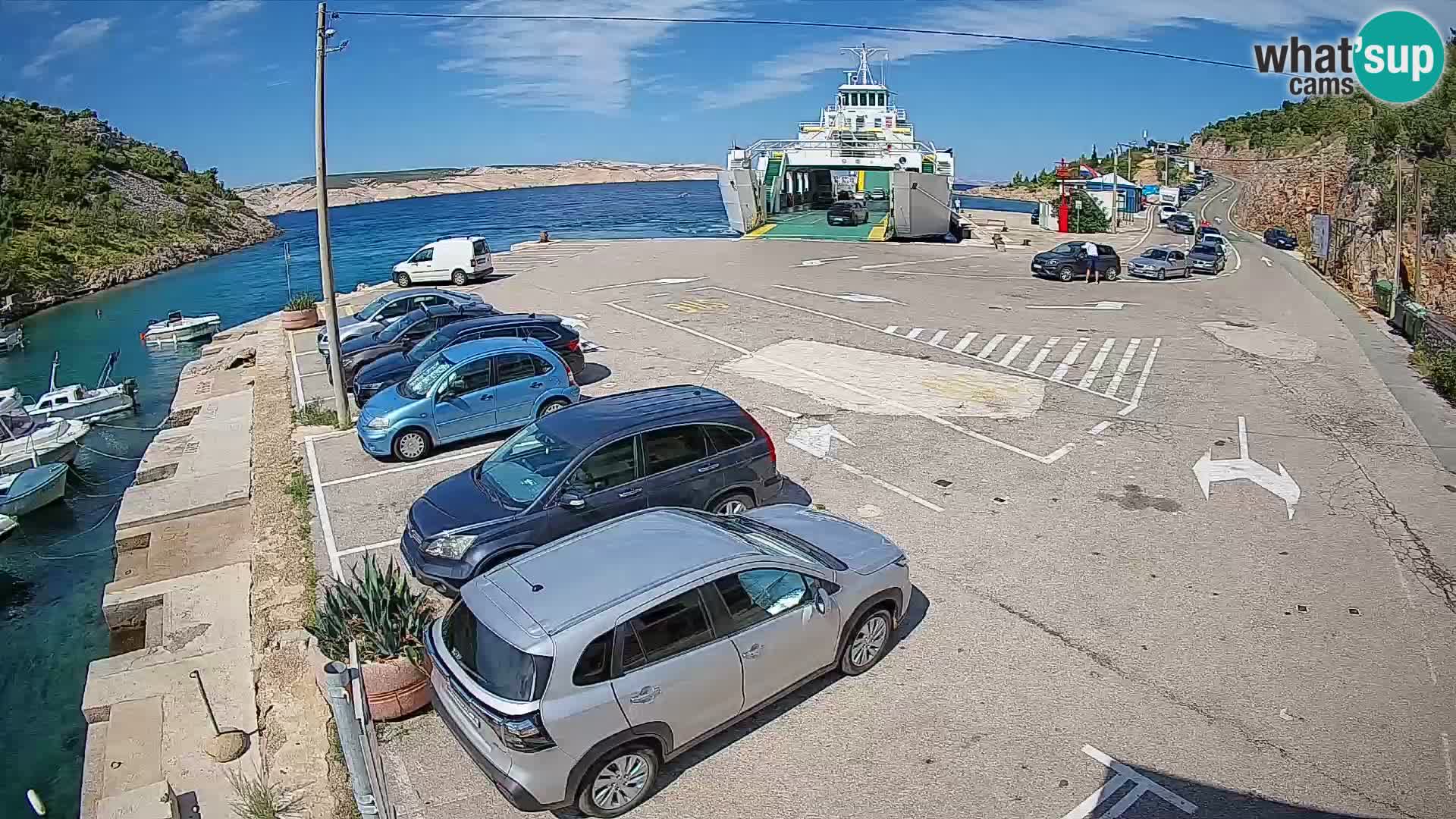 Webcam del puerto de ferris de Prizna – hacia la isla de Pag