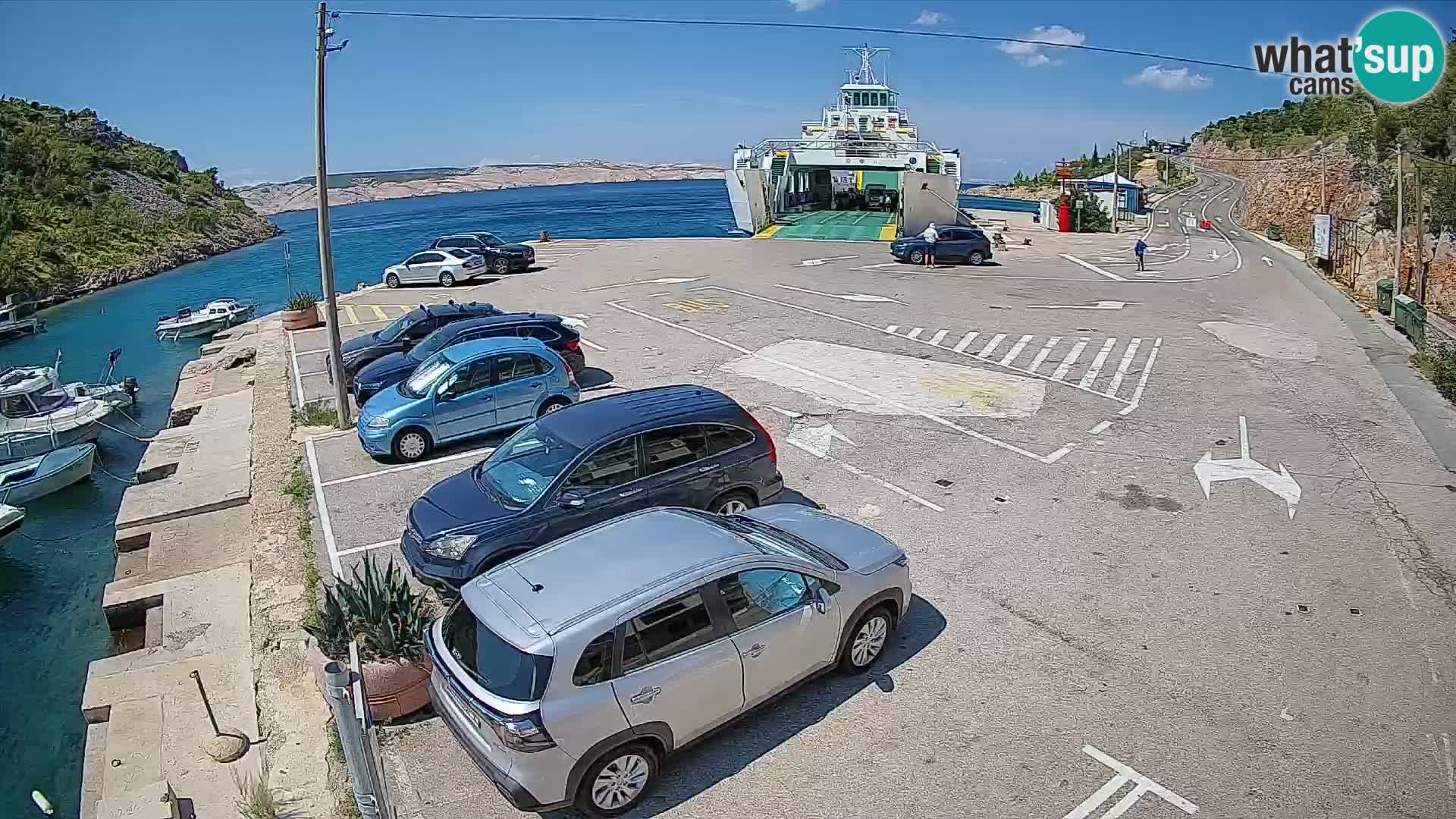 Webcam del puerto de ferris de Prizna – hacia la isla de Pag