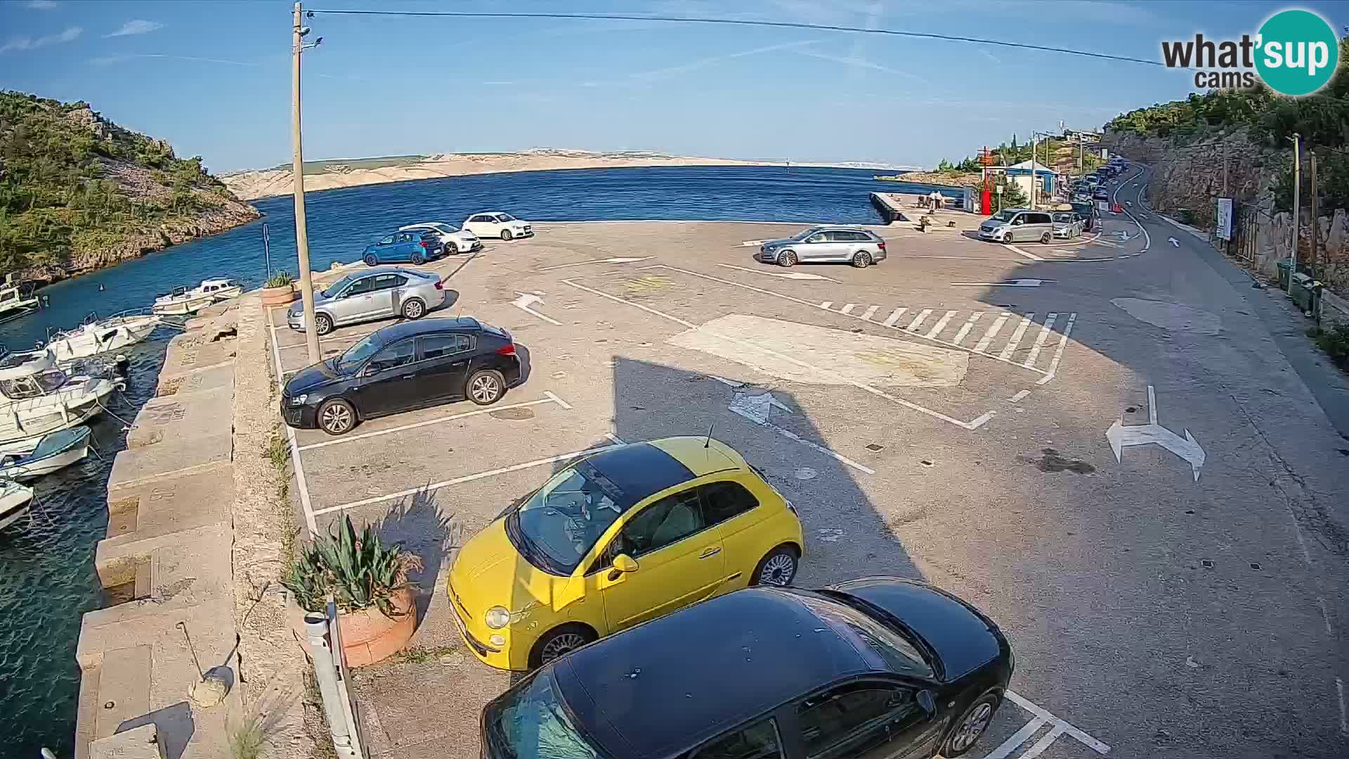 Webcam del puerto de ferris de Prizna – hacia la isla de Pag