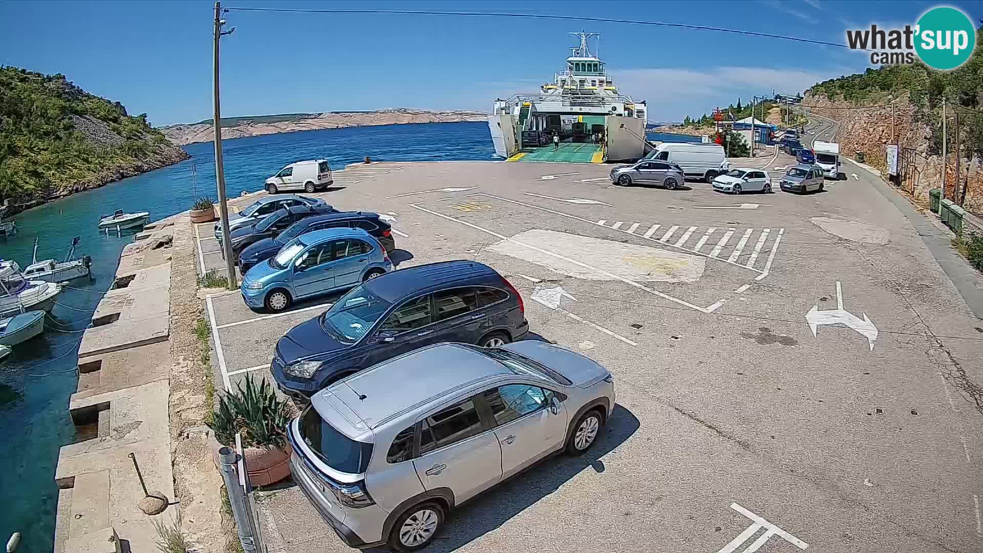 Webcam del puerto de ferris de Prizna – hacia la isla de Pag