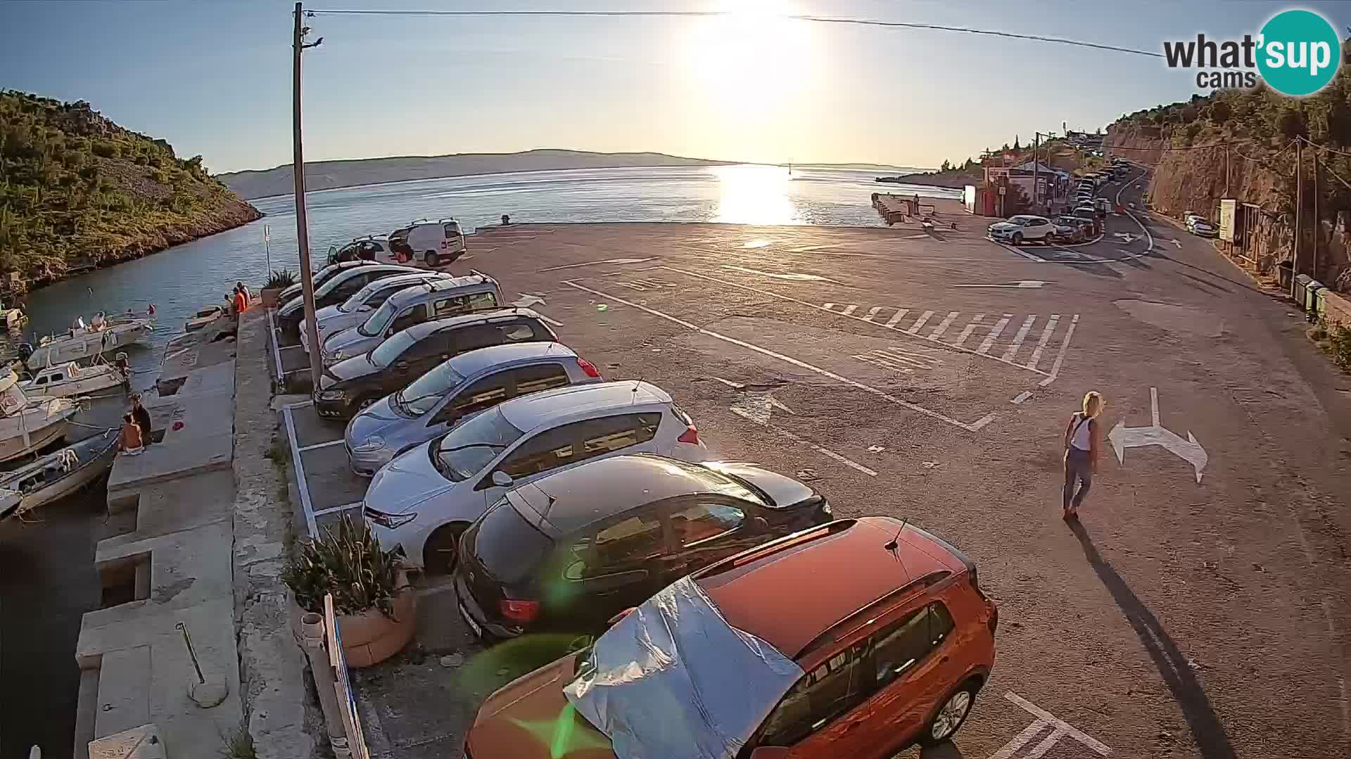 Webcam del puerto de ferris de Prizna – hacia la isla de Pag