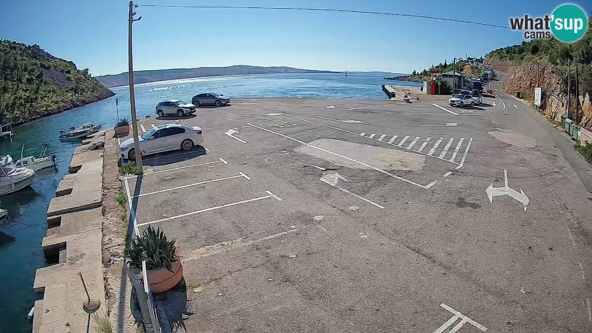 Webcam del puerto de ferris de Prizna – hacia la isla de Pag