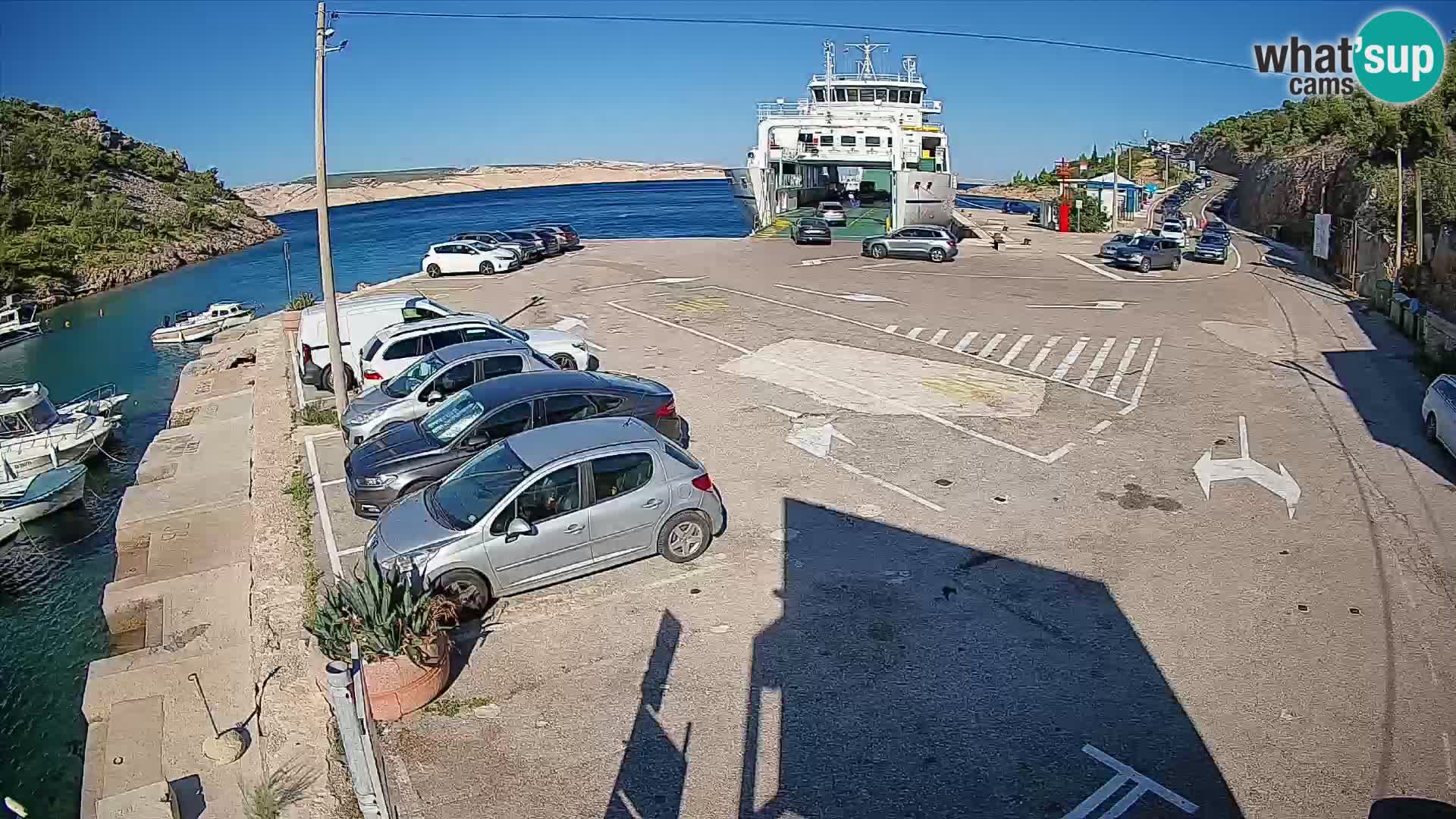 Webcam Prizna ferry port to Pag island
