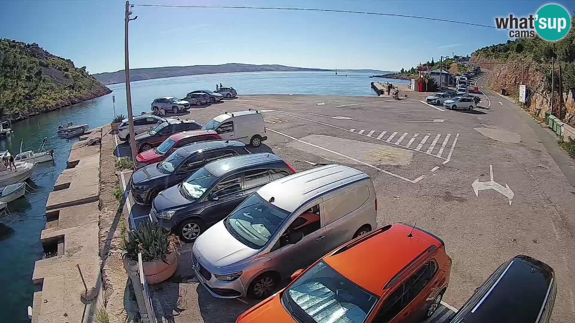 Webcam del puerto de ferris de Prizna – hacia la isla de Pag